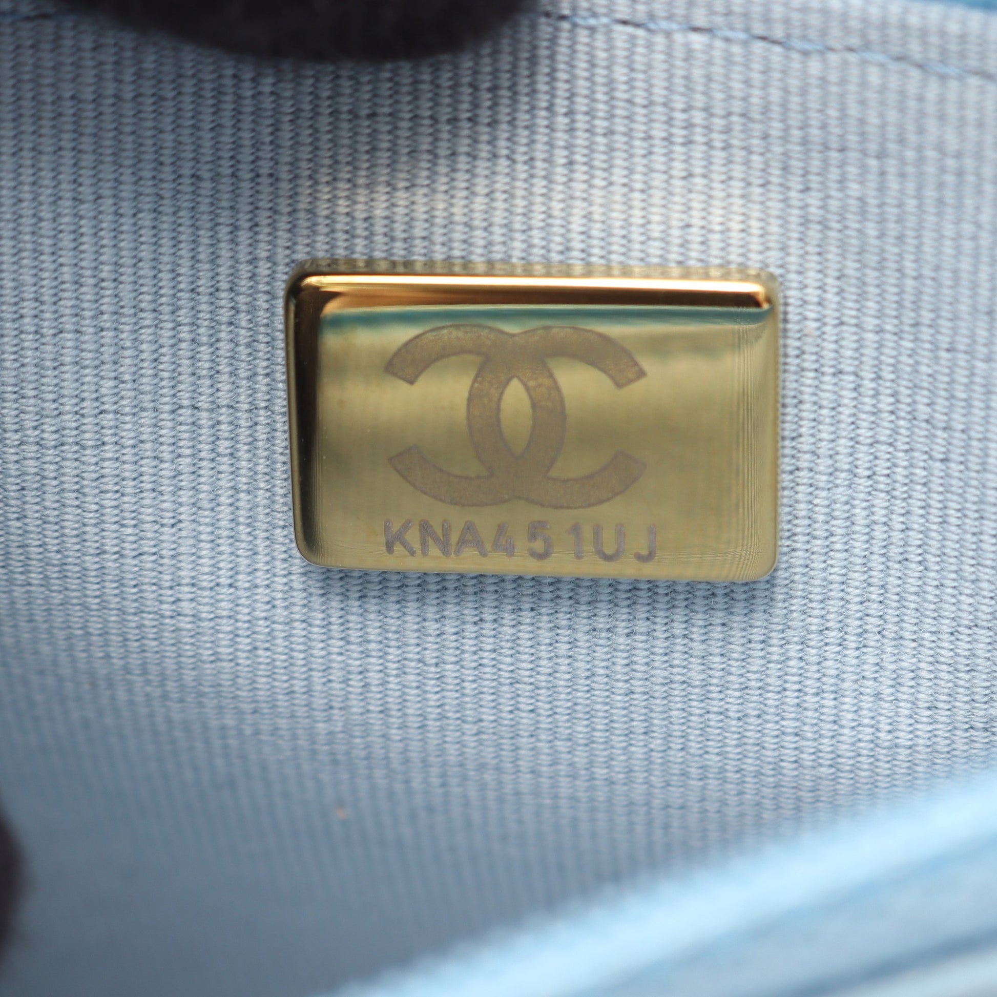 CHANEL19 チェーンウォレット キャビアスキン ライトブルー ゴールド金具 シャネル バッグ CHANEL