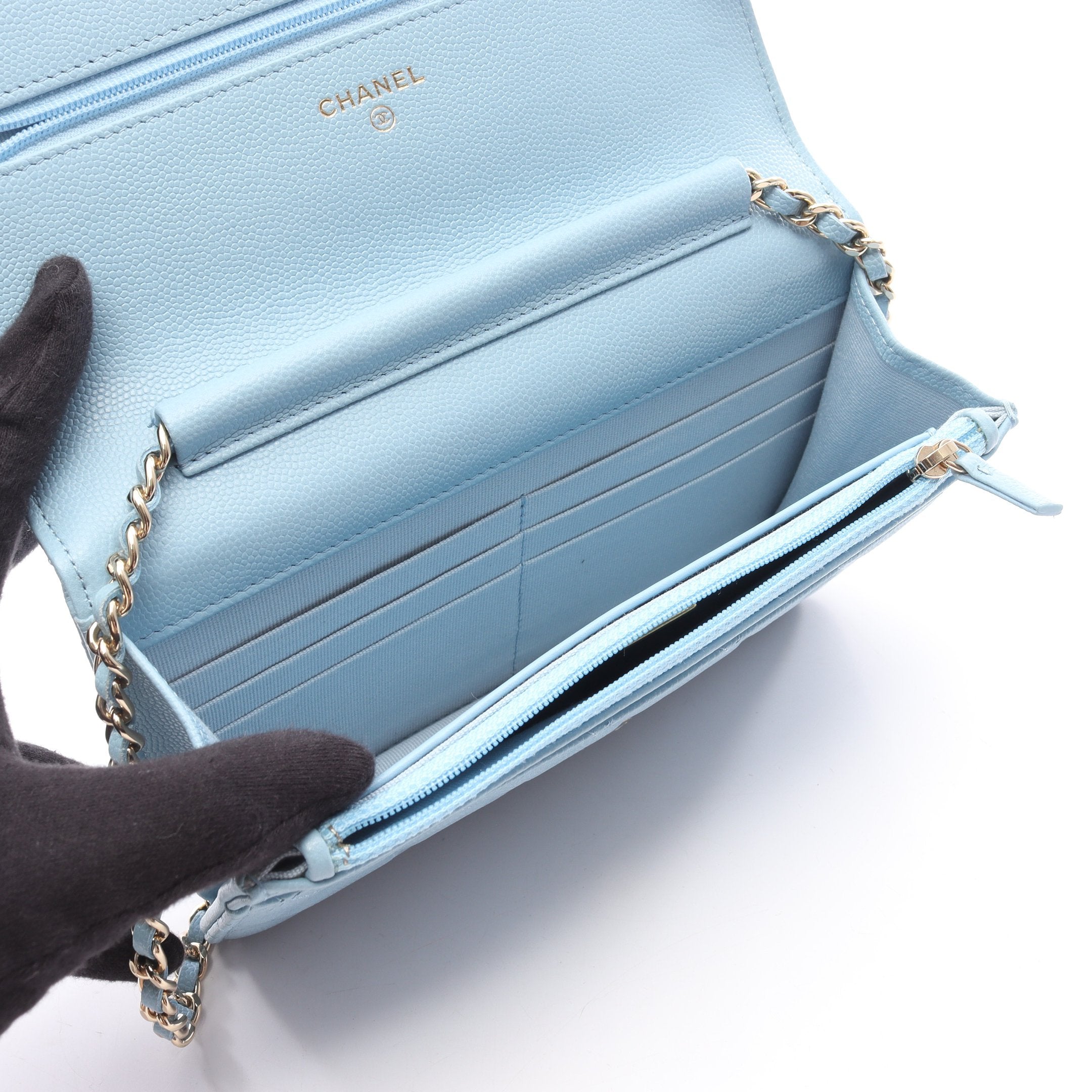 CHANEL19 チェーンウォレット キャビアスキン ライトブルー ゴールド