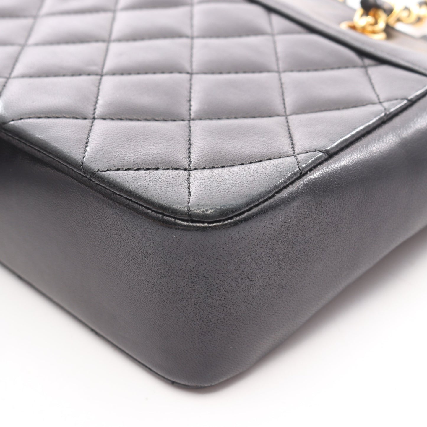 マトラッセ チェーンハンドバッグ ラムスキン ブラック ゴールド金具 シャネル バッグ CHANEL