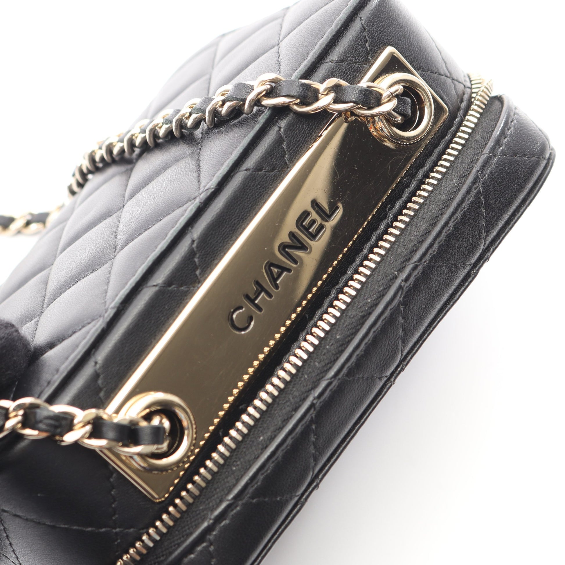 トレンディCC ミニ チェーンショルダーバッグ ラムスキン ブラック ゴールド金具 シャネル バッグ CHANEL