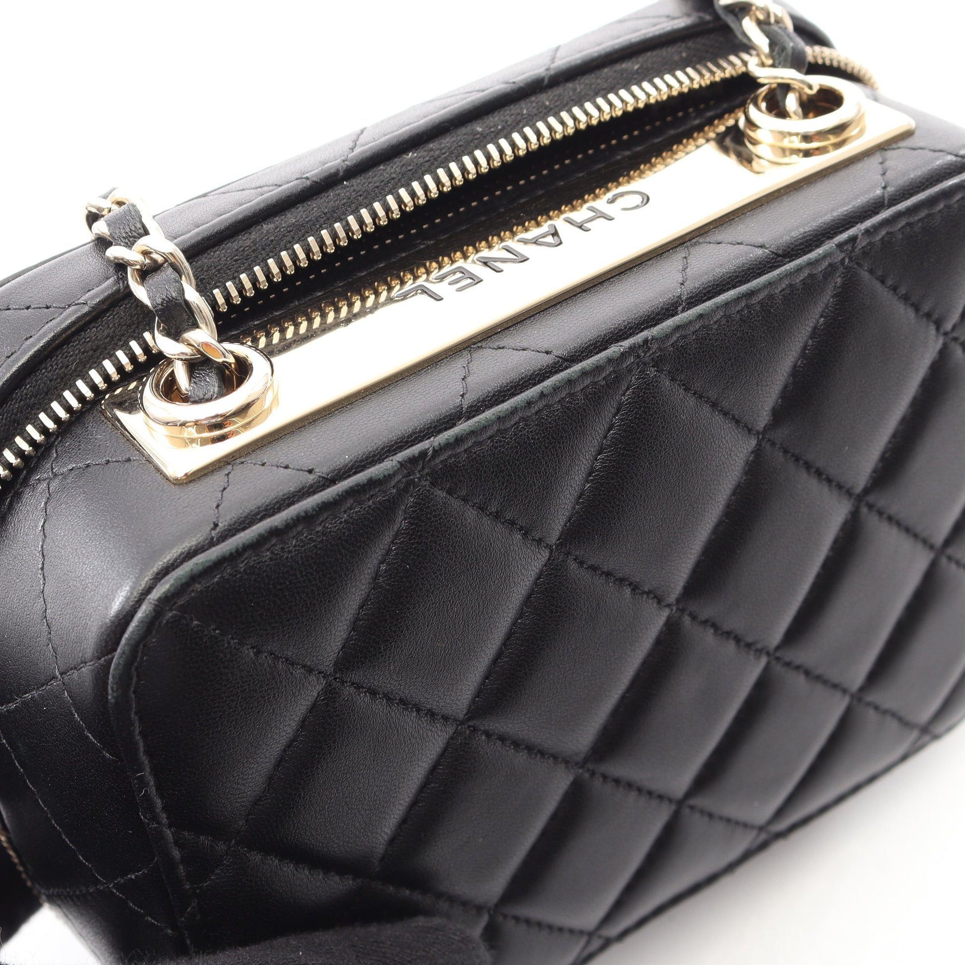 トレンディCC ミニ チェーンショルダーバッグ ラムスキン ブラック ゴールド金具 シャネル バッグ CHANEL