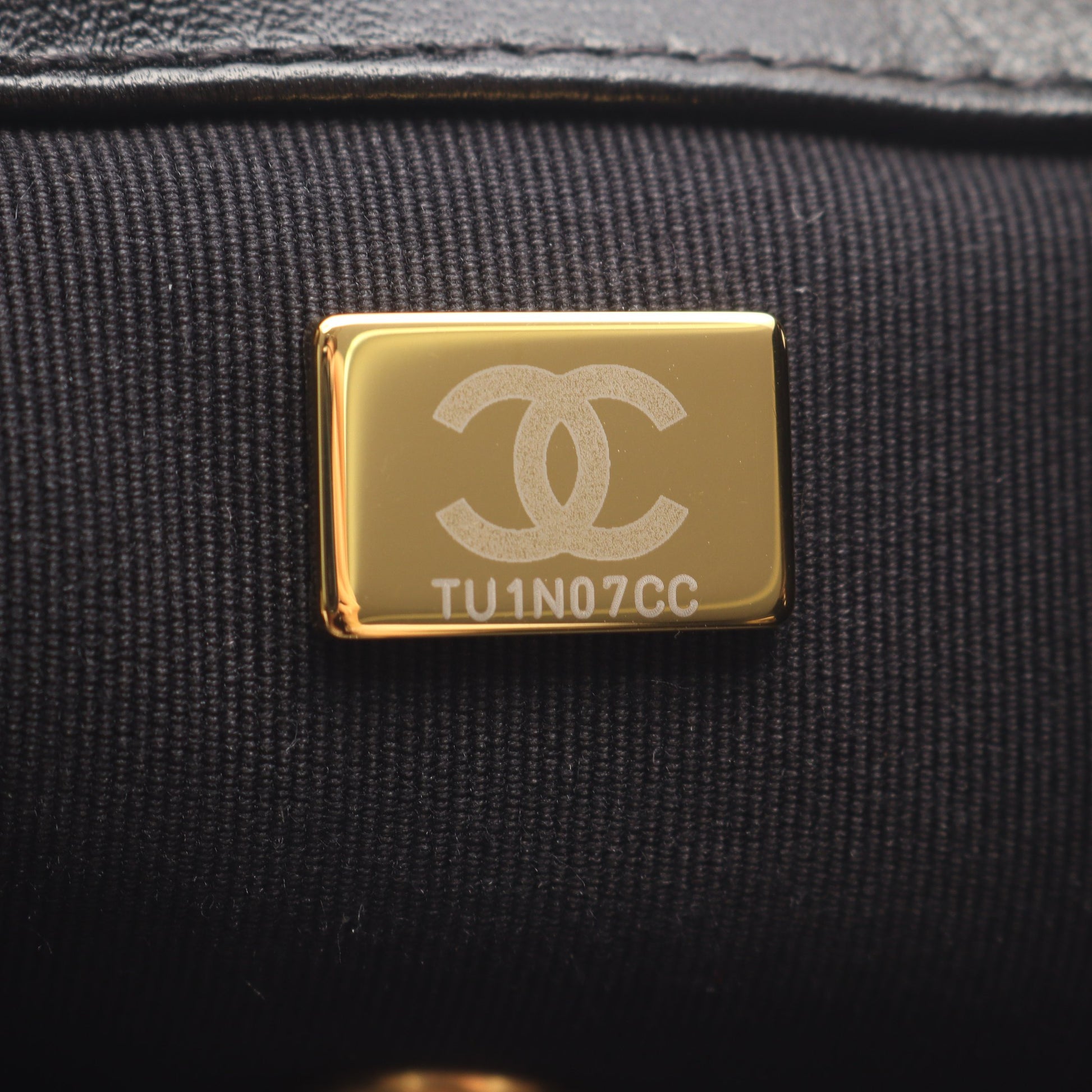 CHANEL19 バックパック リュックサック ラムスキン ブラック ゴールド金具 シャネル バッグ CHANEL