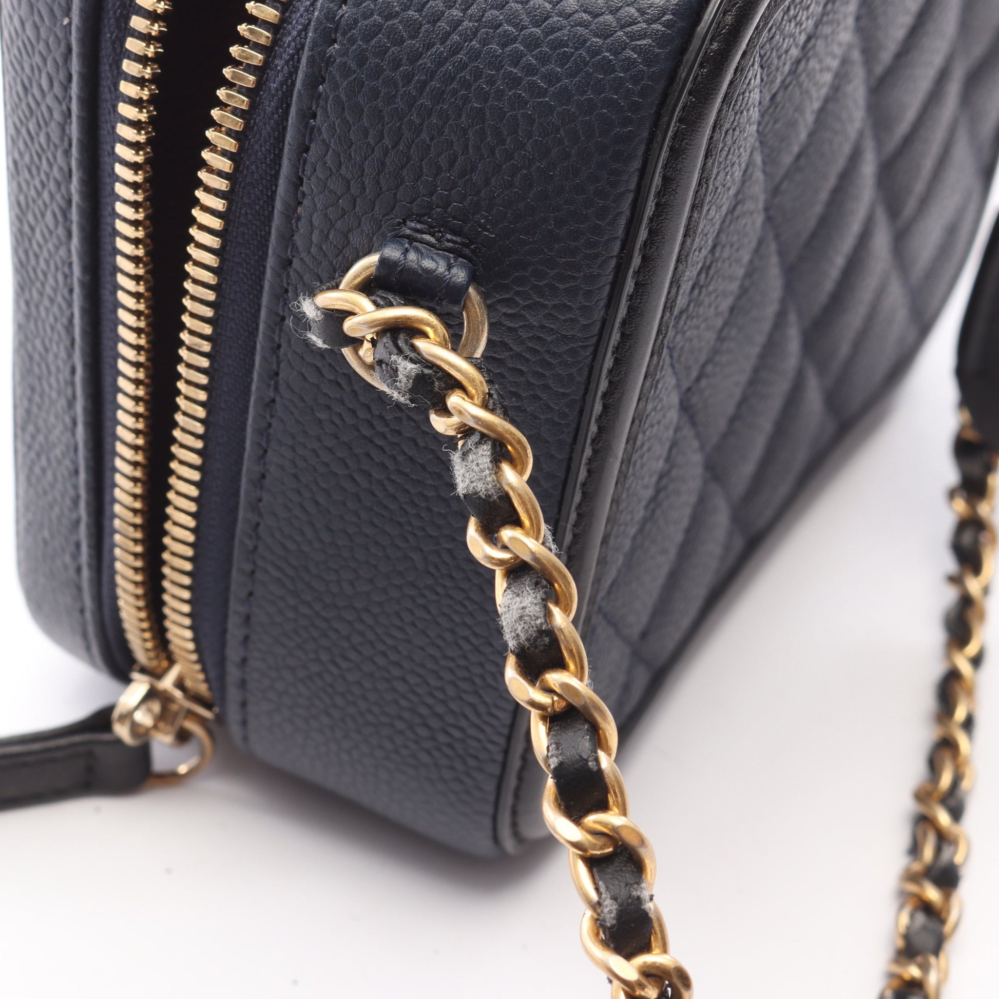 CCフィグリー スモール バニティバッグ 2WAY チェーンショルダーバッグ キャビアスキン ネイビー ブラック ゴールド金具 シャネル バッグ CHANEL