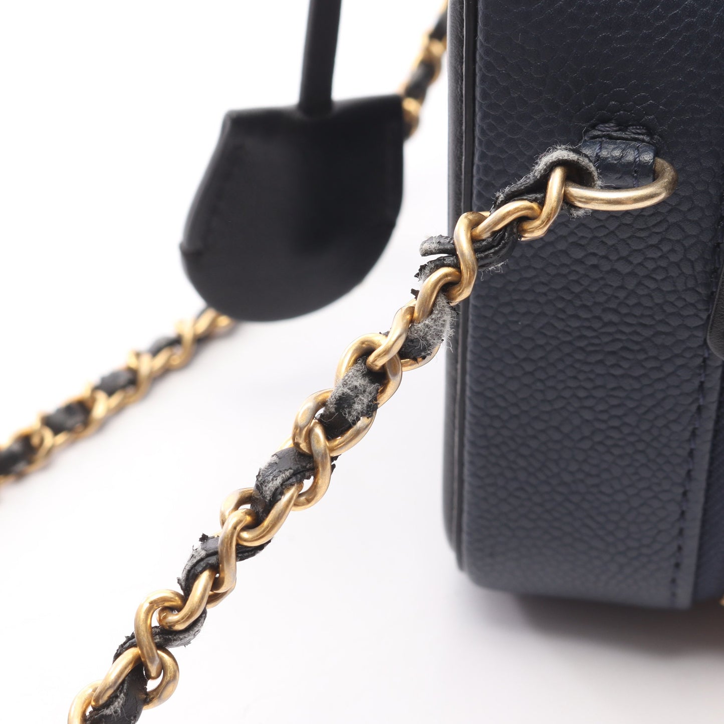 CCフィグリー スモール バニティバッグ 2WAY チェーンショルダーバッグ キャビアスキン ネイビー ブラック ゴールド金具 シャネル バッグ CHANEL