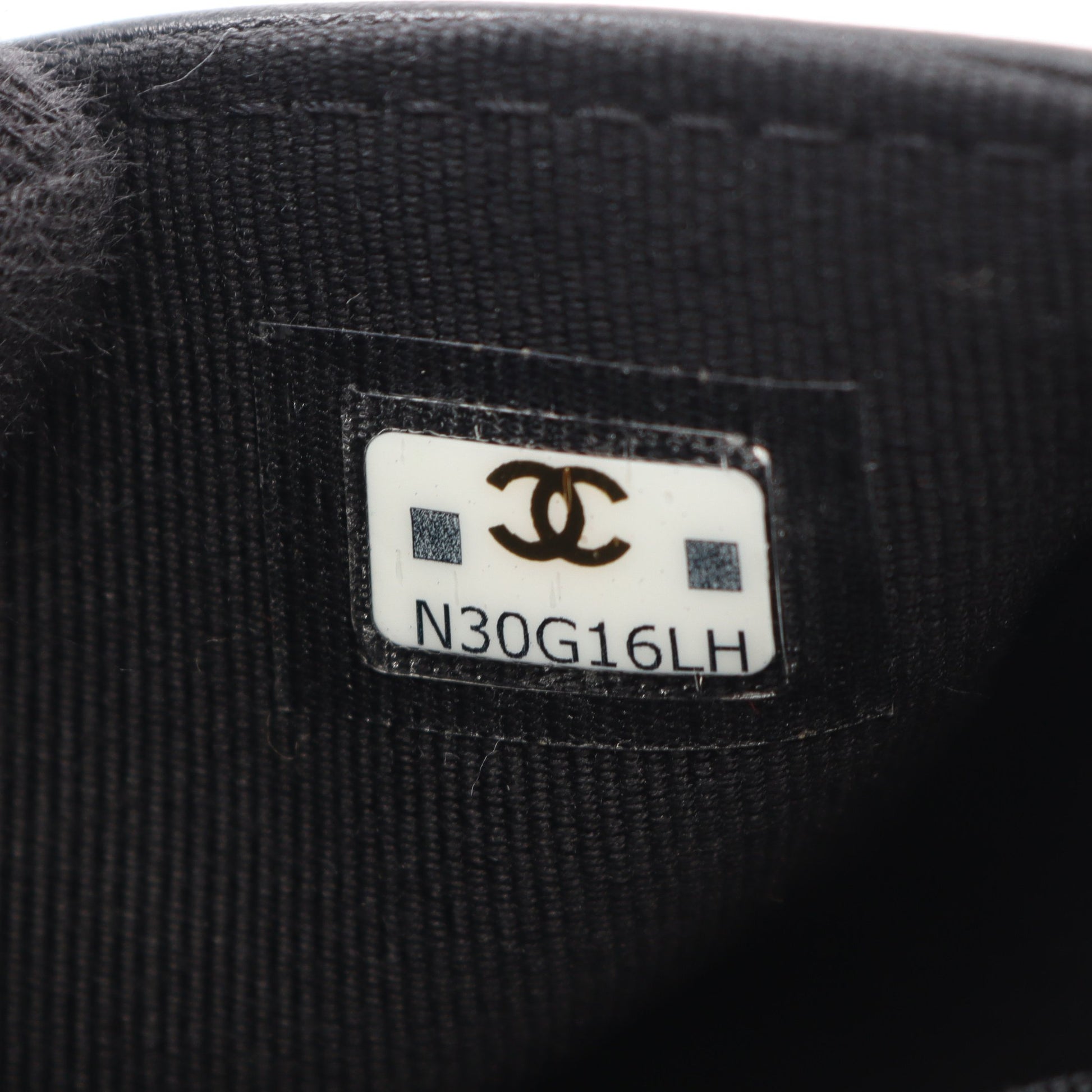 ボーイシャネル フォンホルダー チェーンショルダーバッグ キャビアスキン ブラック シルバー金具 シャネル バッグ CHANEL