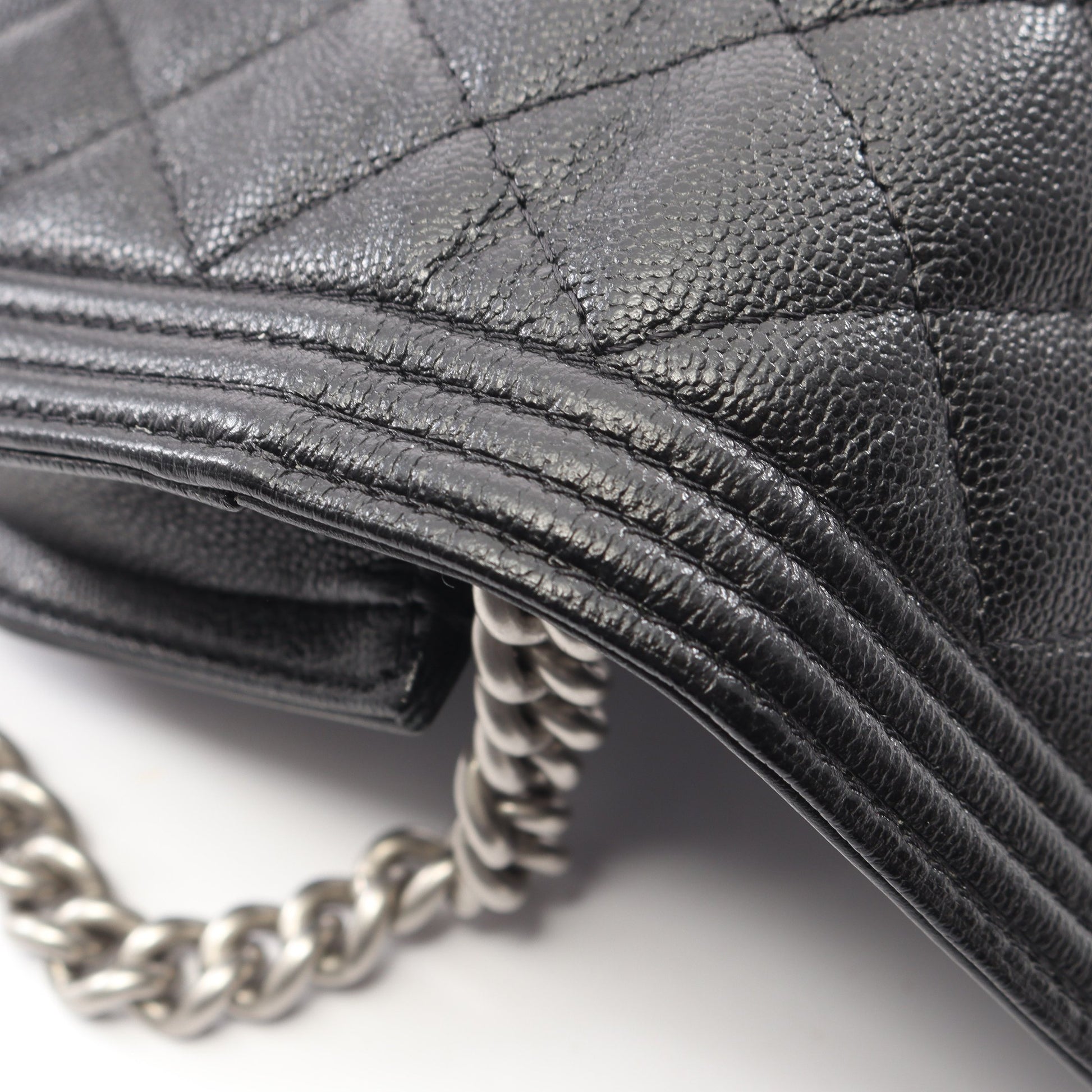 ボーイシャネル フォンホルダー チェーンショルダーバッグ キャビアスキン ブラック シルバー金具 シャネル バッグ CHANEL