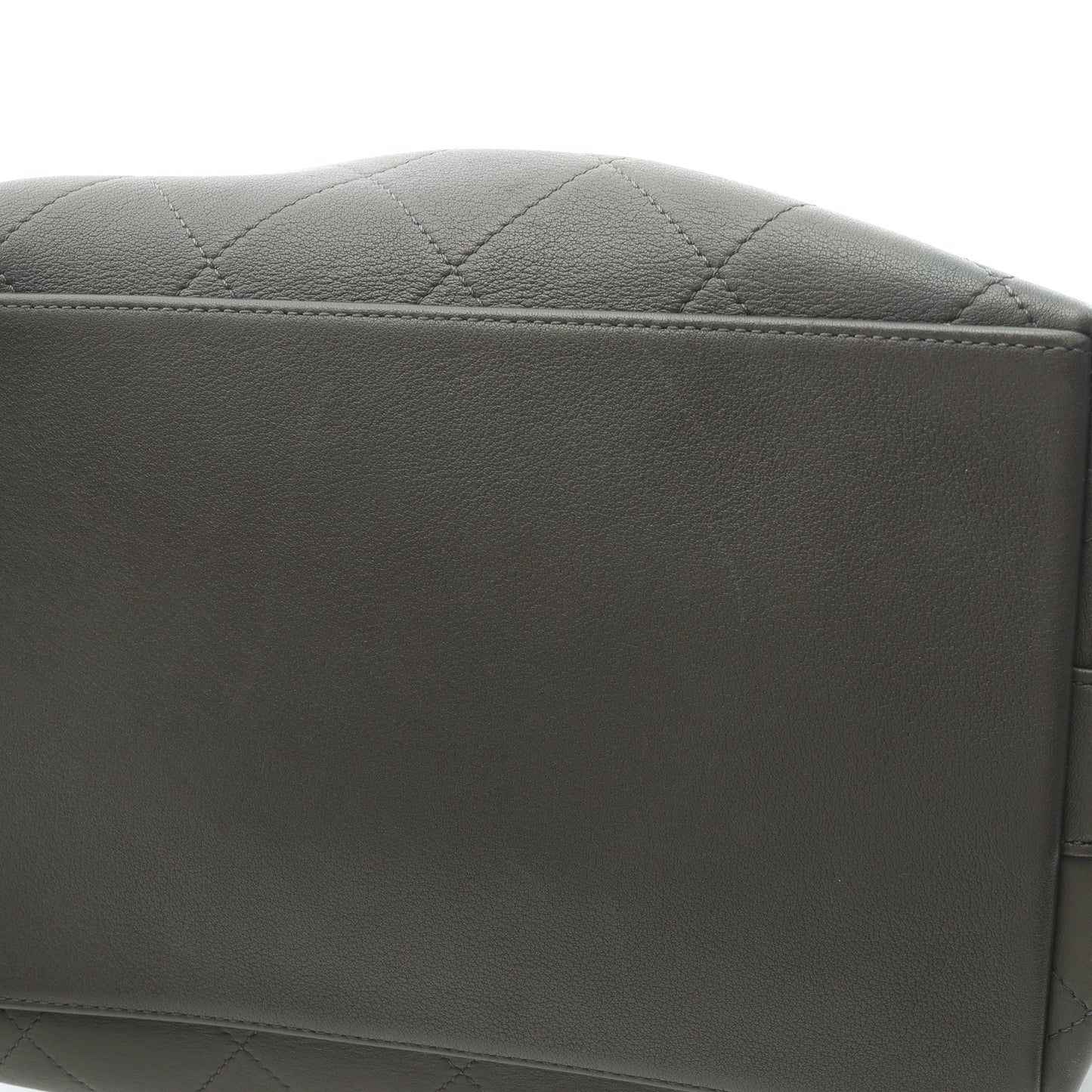 マトラッセ 2WAY チェーンショルダーバッグ レザー グレーグリーン ゴールド金具 シャネル バッグ CHANEL
