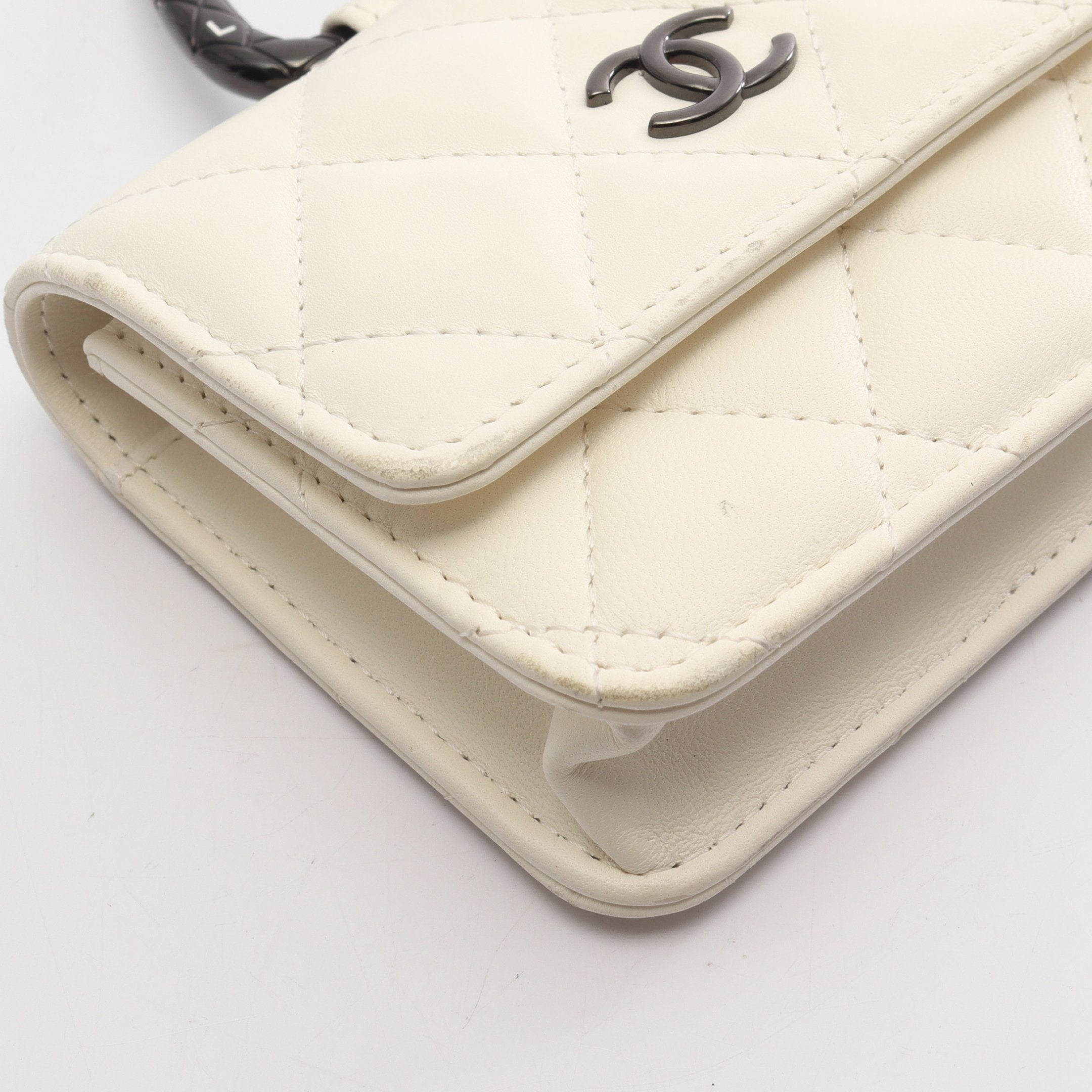 【専用】CHANEL お札&カード＆　マルチケース　ラムスキン　ホワイト シャネル CHANEL CHANEL フラグメントケース AP3179 マトラッセ