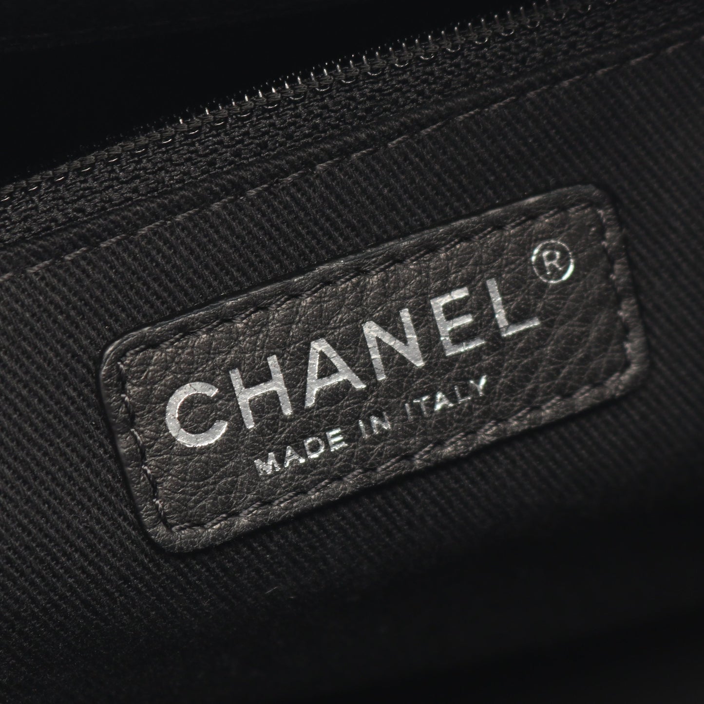 マトラッセ チェーンショルダーバッグ チェーントートバッグ キャビアスキン ブラック シルバー金具 シャネル バッグ CHANEL