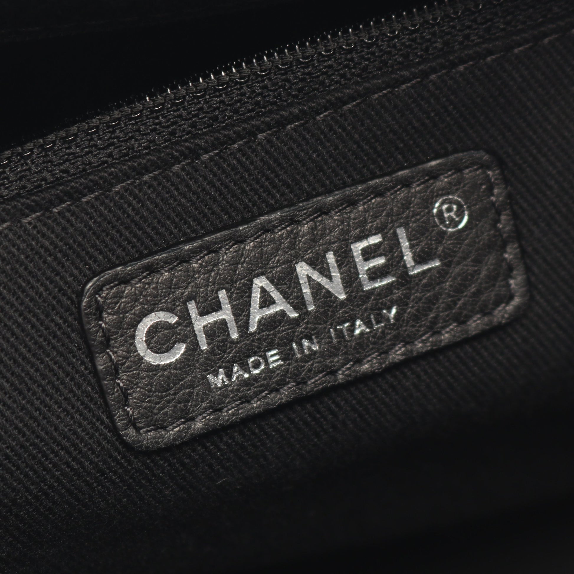 マトラッセ チェーンショルダーバッグ チェーントートバッグ キャビアスキン ブラック シルバー金具 シャネル バッグ CHANEL