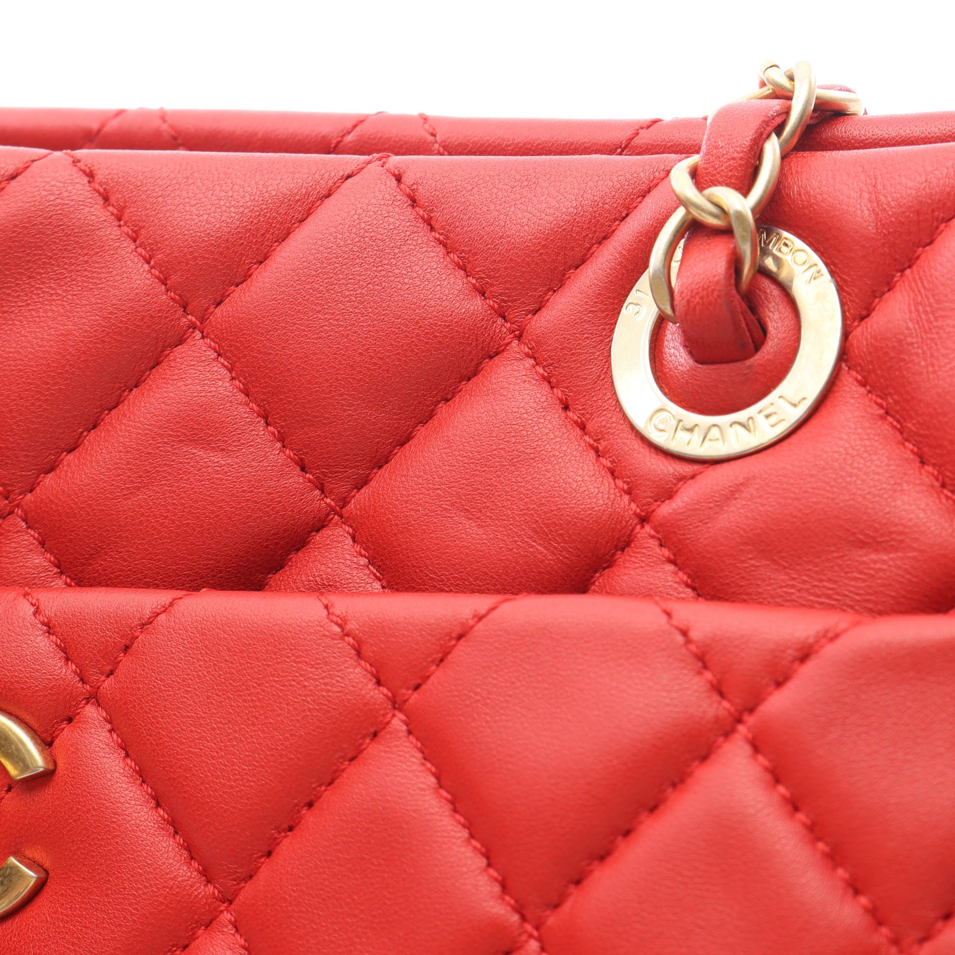 マトラッセ チェーンショルダーバッグ チェーントートバッグ ラムスキン レッド ゴールド金具 シャネル バッグ CHANEL