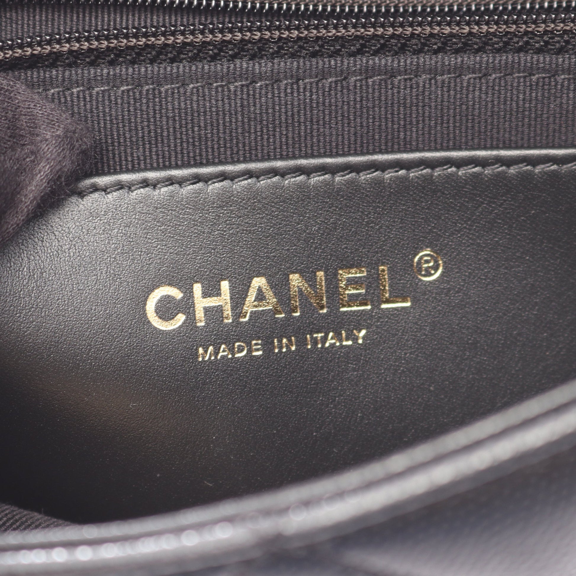 マトラッセ チェーンショルダーバッグ ソフトキャビアスキン ブラック ゴールド金具 シャネル バッグ CHANEL