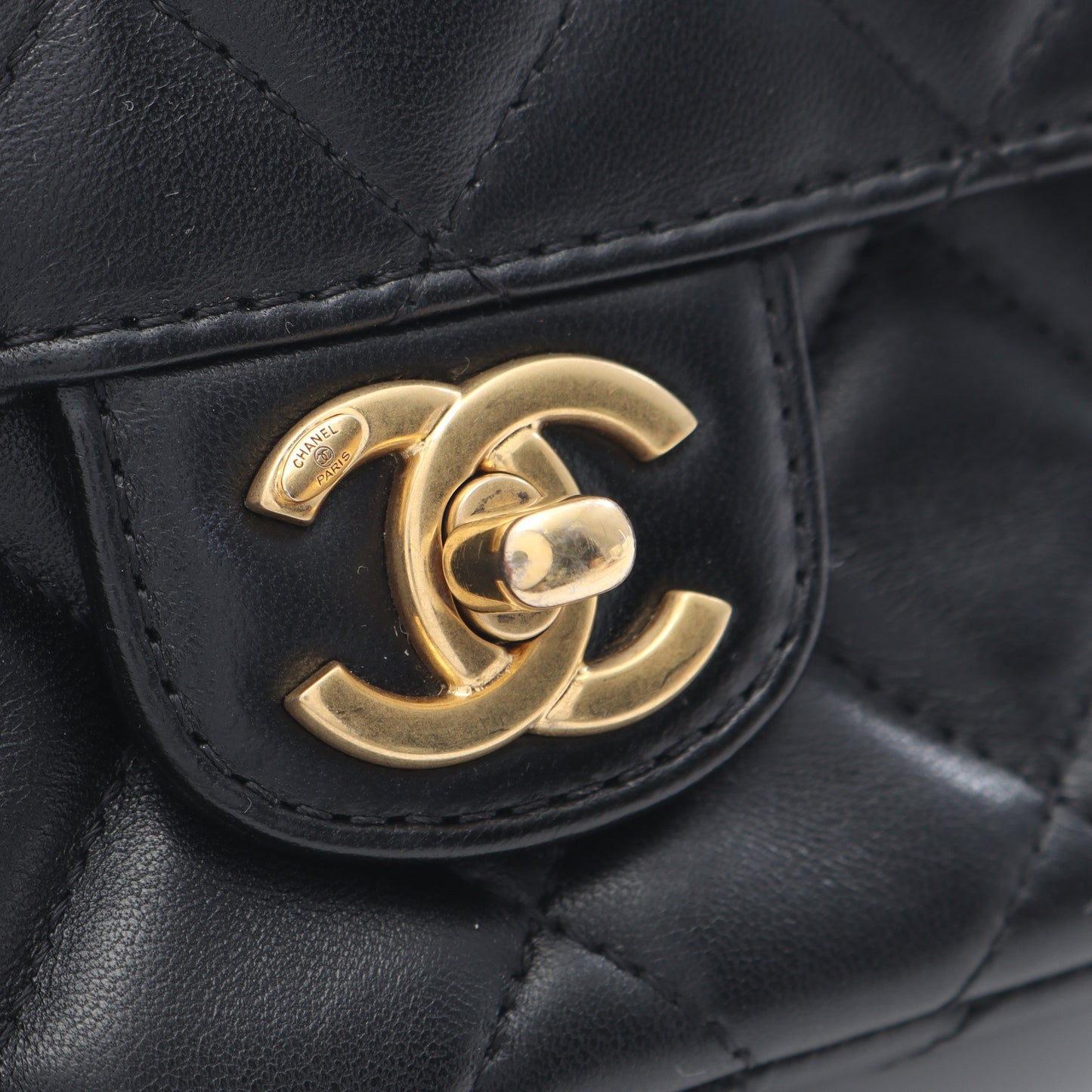 マトラッセ トップハンドル 2WAY チェーンショルダーバッグ ラムスキン ブラック ゴールド金具 シャネル バッグ CHANEL