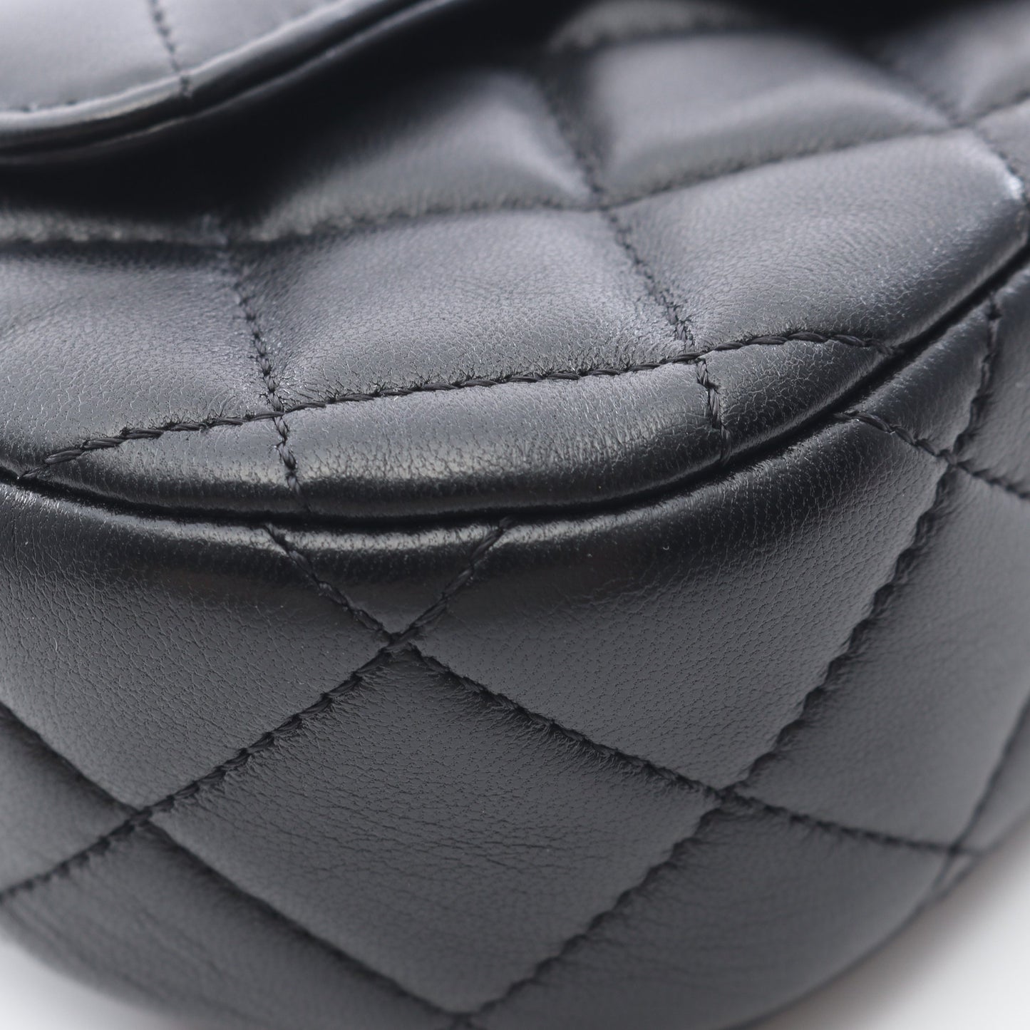 マトラッセ トップハンドル 2WAY チェーンショルダーバッグ ラムスキン ブラック ゴールド金具 シャネル バッグ CHANEL