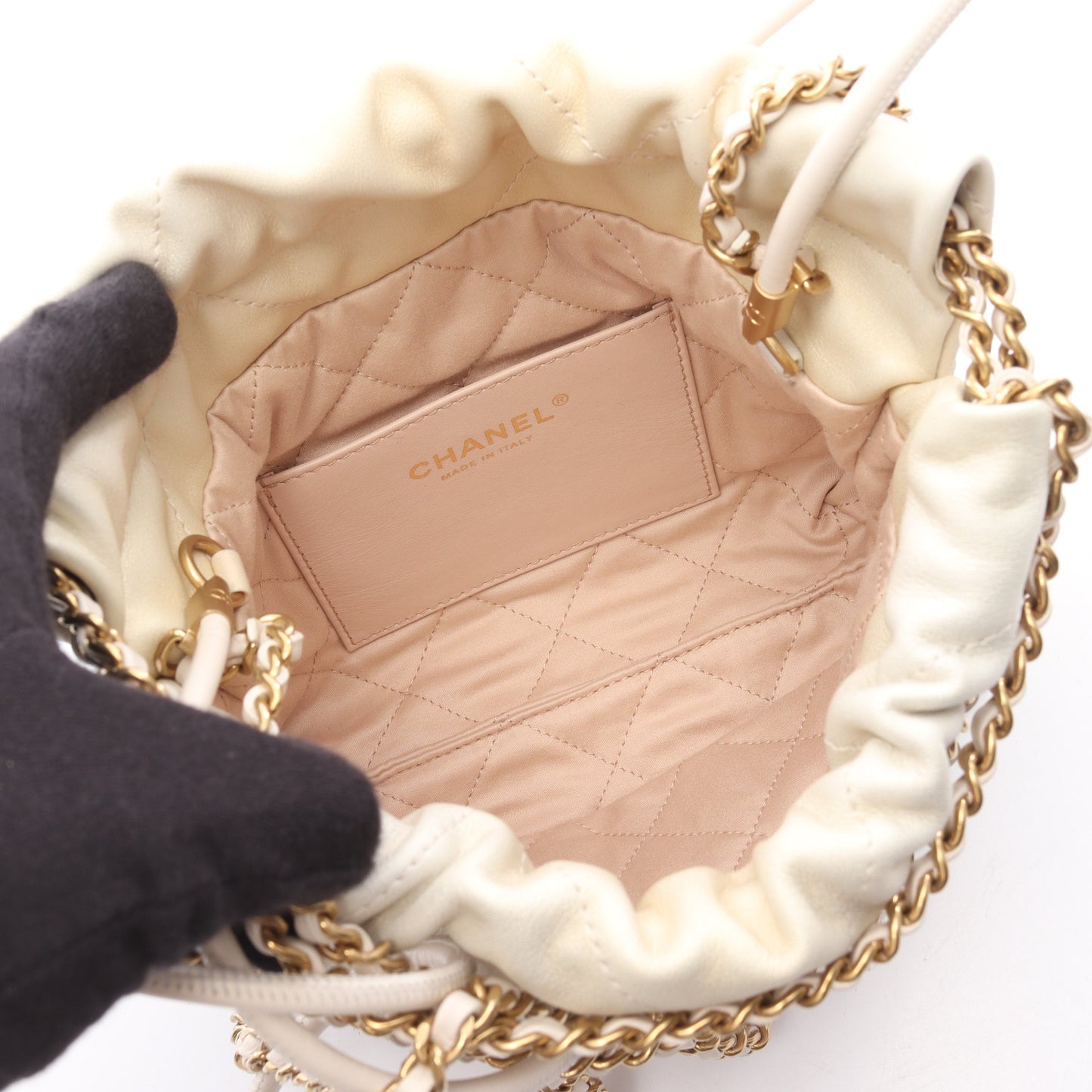 CHANEL 22 ミニ チェーンショルダーバッグ レザー アイボリー ゴールド金具 シャネル バッグ CHANEL