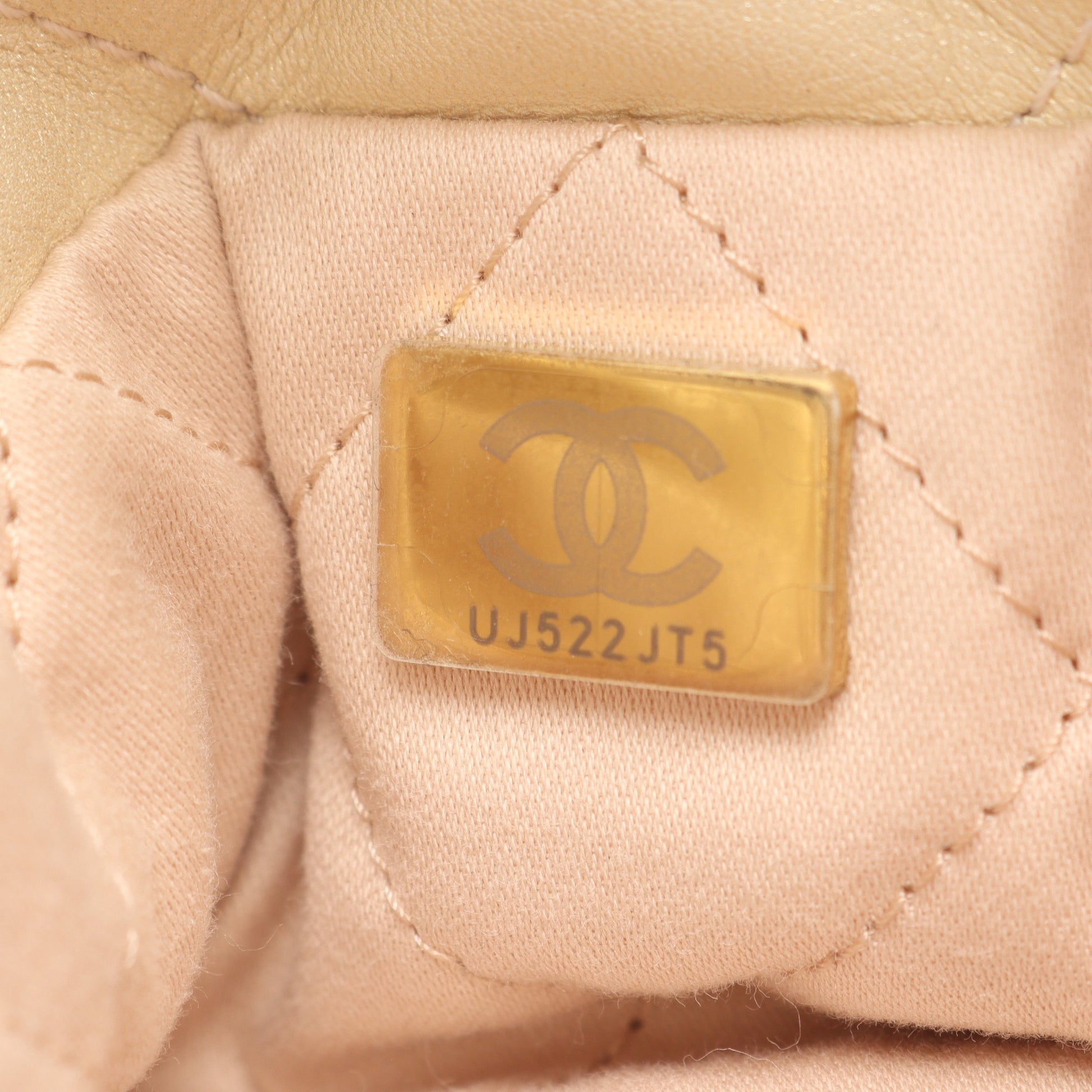 CHANEL 22 ミニ チェーンショルダーバッグ レザー アイボリー ゴールド金具 シャネル バッグ CHANEL