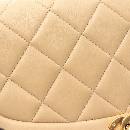 マトラッセ ダイアナフラップ チェーンショルダーバッグ ラムスキン ベージュ ゴールド金具 シャネル バッグ CHANEL