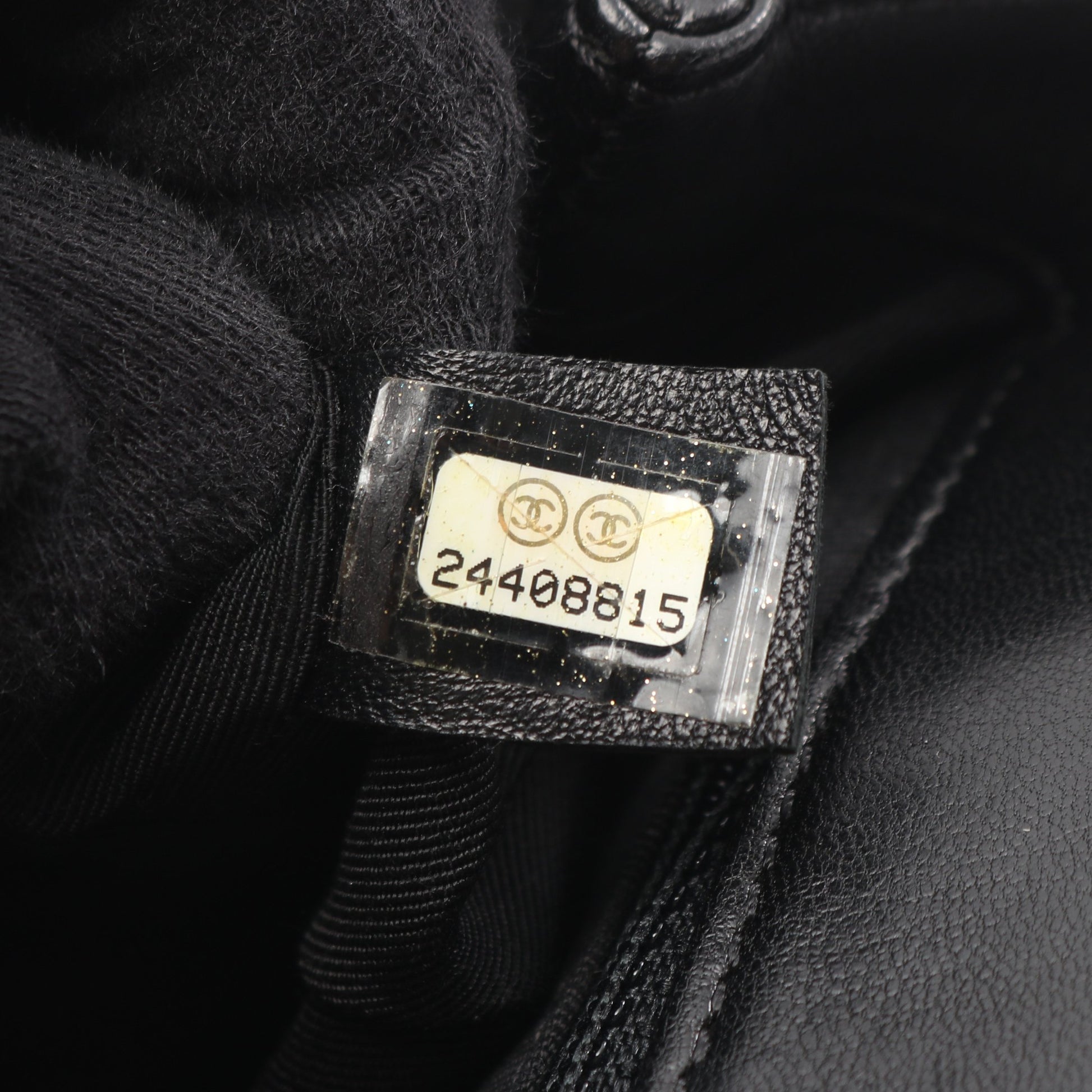 Vステッチ シェブロン 2WAY チェーンショルダーバッグ レザー ブラック ゴールド金具 シャネル バッグ CHANEL