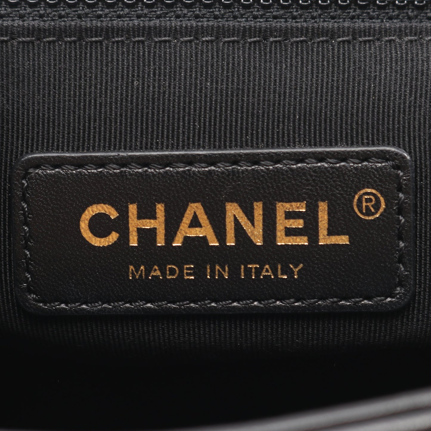 Vステッチ シェブロン 2WAY チェーンショルダーバッグ レザー ブラック ゴールド金具 シャネル バッグ CHANEL