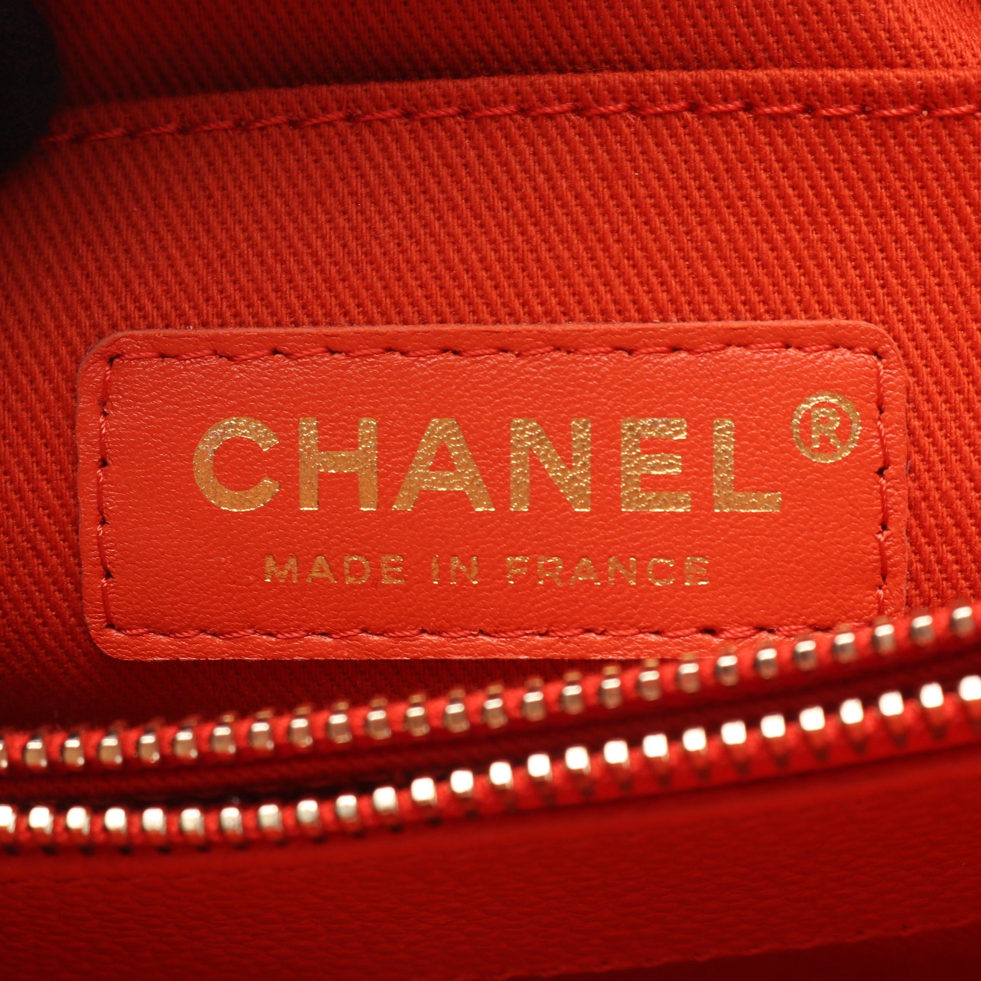 ネオエグゼクティブトート 2WAY ハンドバッグ トートバッグ キャビアスキン オレンジレッド ゴールド金具 シャネル バッグ CHANEL