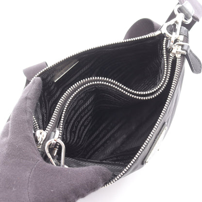 Re-Edition 2000 ショルダーバッグ ナイロン サフィアーノレザー ブラック プラダ バッグ PRADA