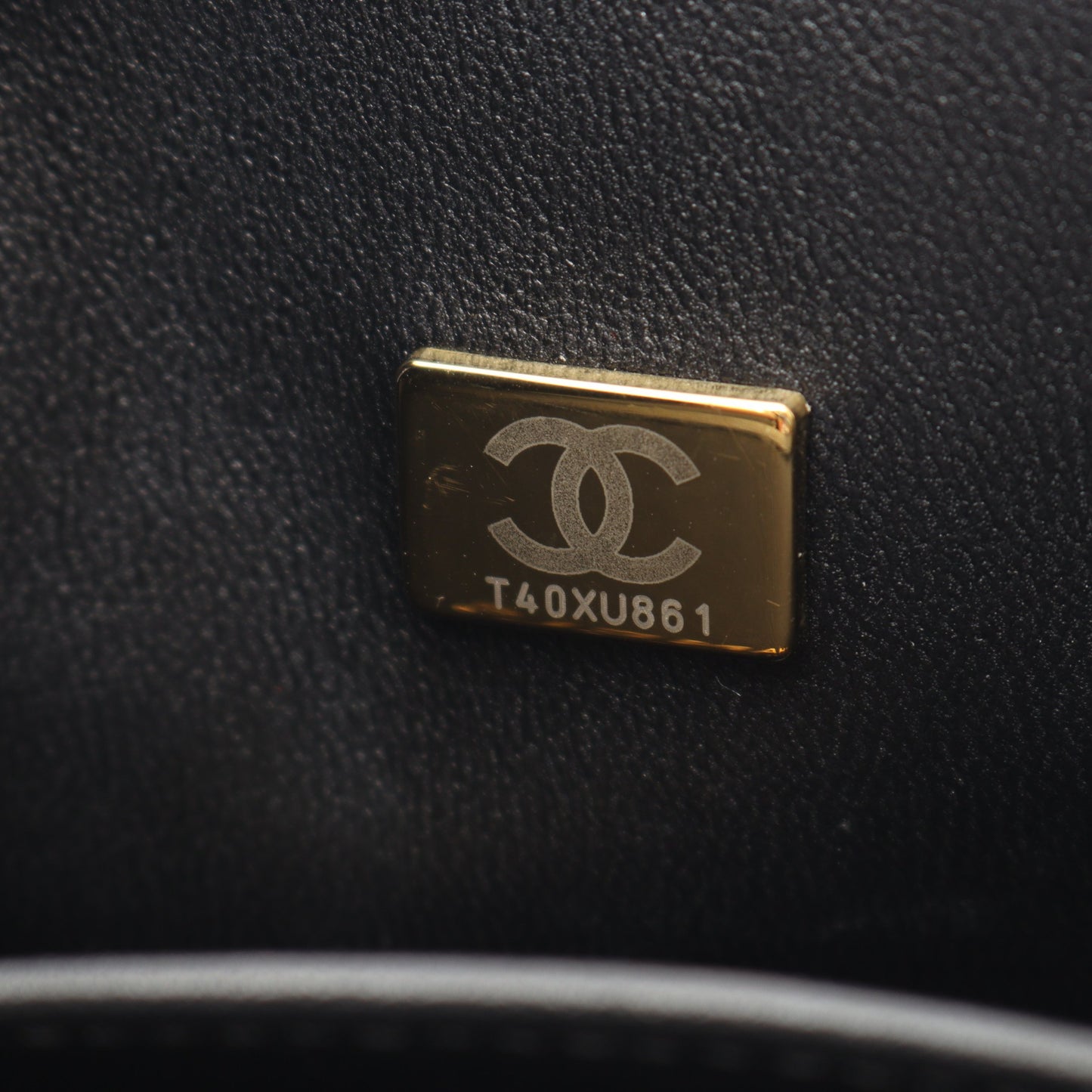 ボーイシャネル チェーンショルダーバッグ キャビアスキン ブラック ゴールド金具 シャネル バッグ CHANEL