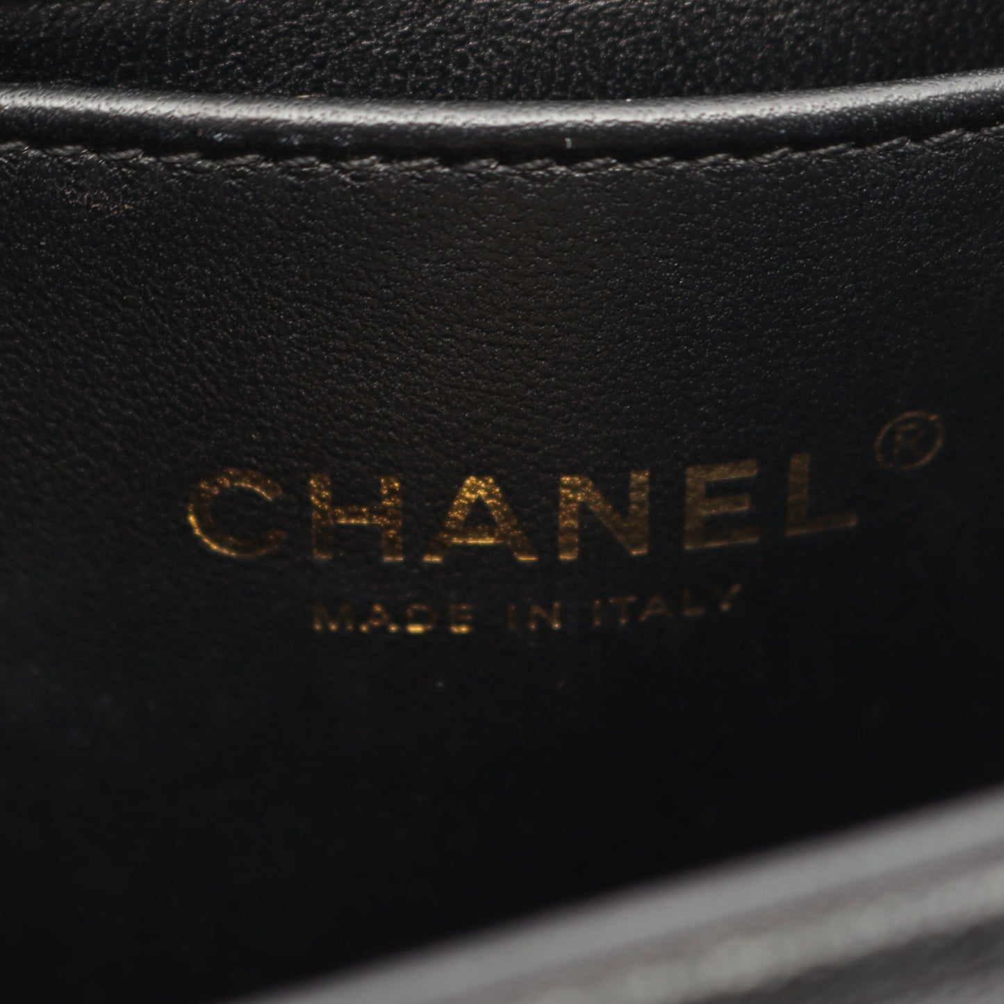 ボーイシャネル チェーンショルダーバッグ キャビアスキン ブラック ゴールド金具 シャネル バッグ CHANEL