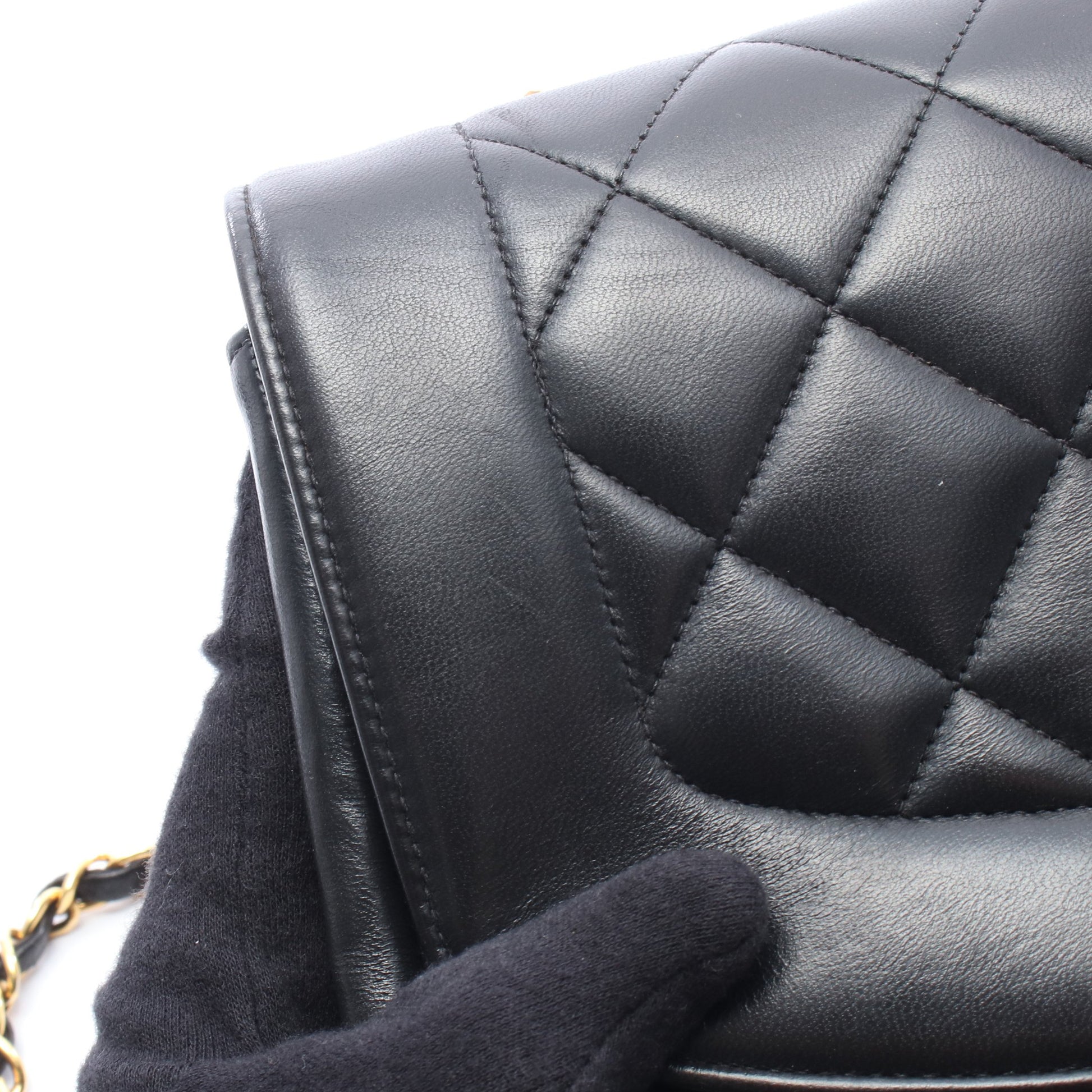 マトラッセ ダイアナフラップ チェーンショルダーバッグ ラムスキン ブラック ゴールド金具 シャネル バッグ CHANEL