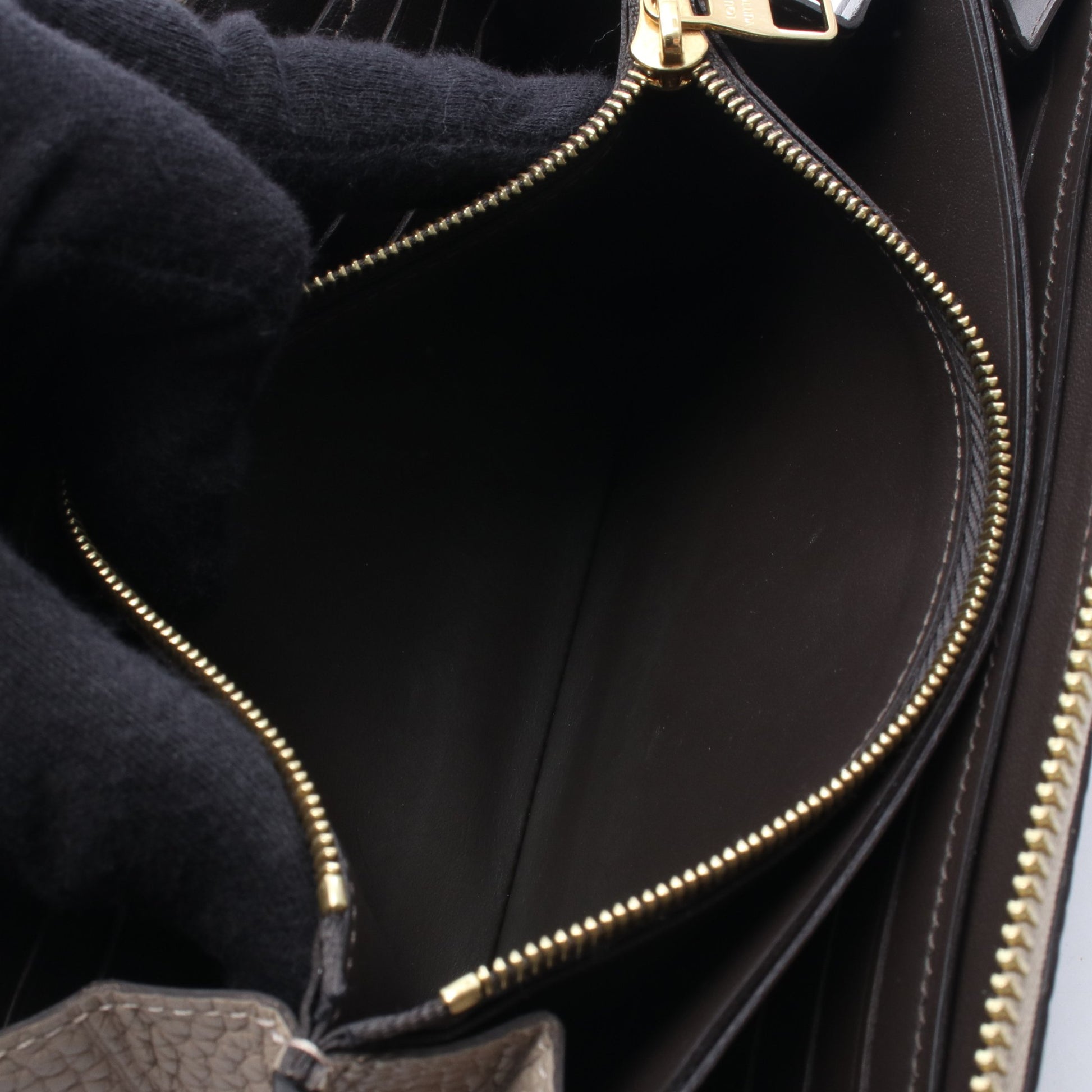 ポルトフォイユ コメット ガレ L字ファスナー長財布 トリヨンレザー グレーベージュ ルイヴィトン 財布・小物 LOUIS VUITTON