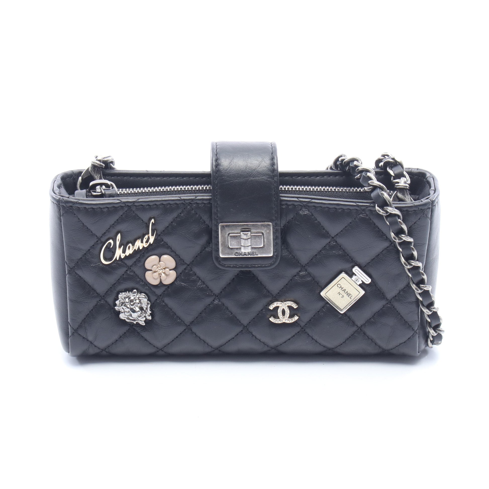 2.55 マトラッセ アイコン フォンホルダー チェーンショルダーバッグ レザー ブラック シルバー金具 シャネル バッグ CHANEL