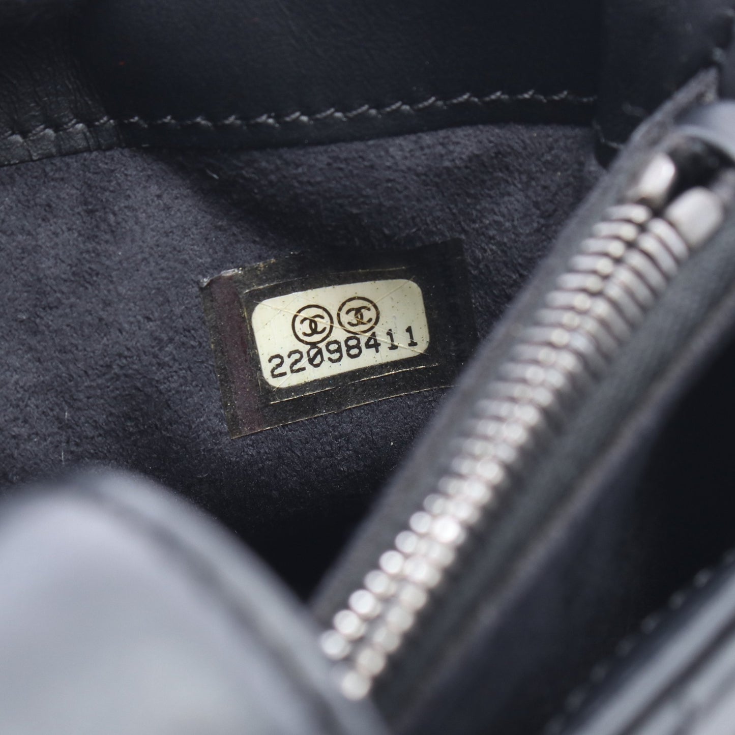 2.55 マトラッセ アイコン フォンホルダー チェーンショルダーバッグ レザー ブラック シルバー金具 シャネル バッグ CHANEL