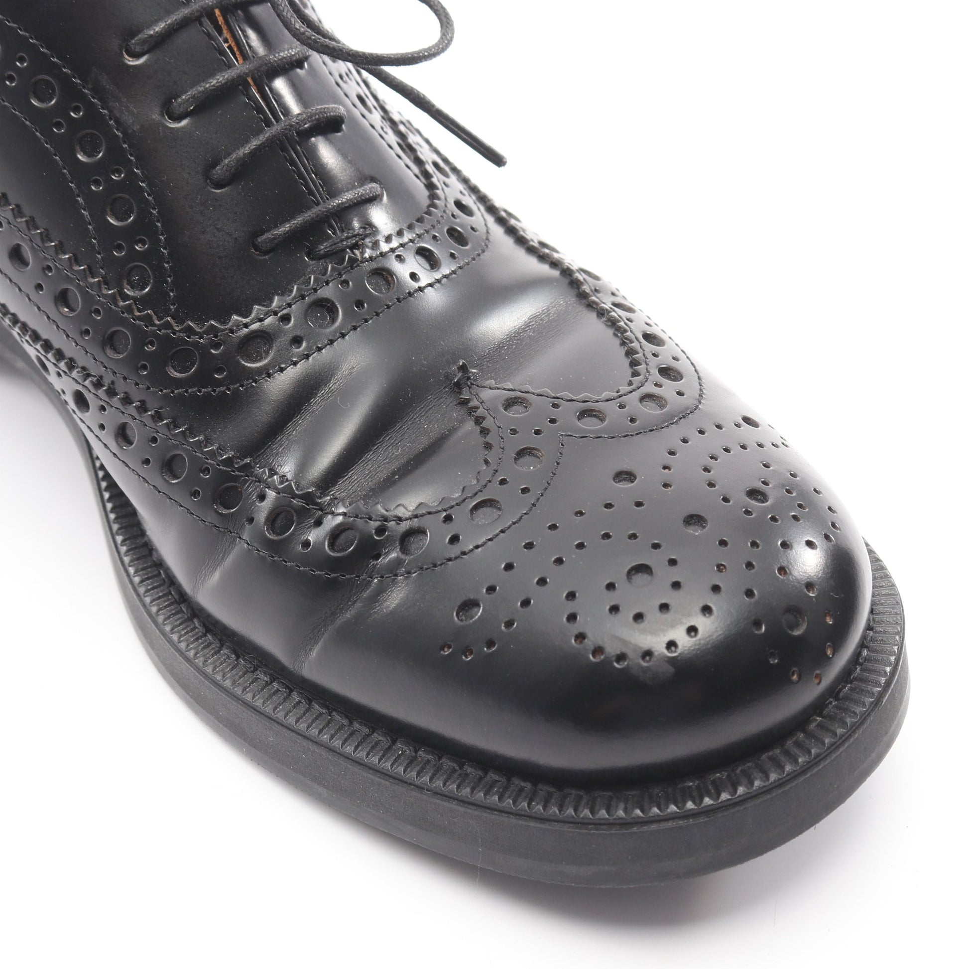 miu miu × Church's ブラッシュドレザー オックスフォードグローグシューズ ドレスシューズ レザー ブラック ミュウミュウ シューズ miu miu