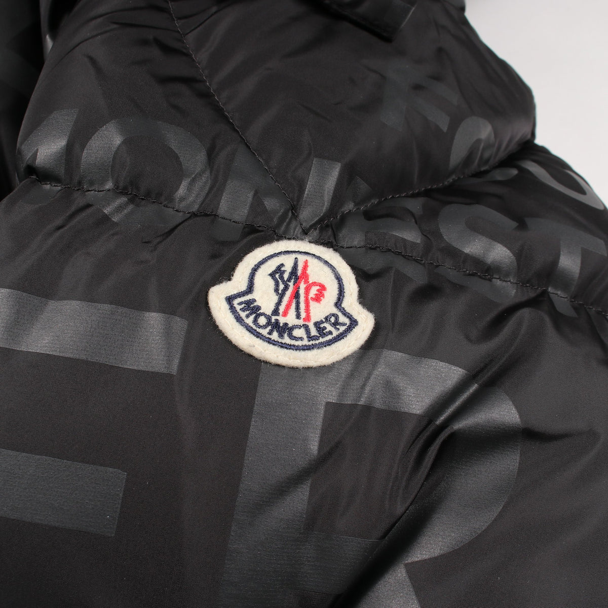 TARENTAISE ダウンジャケット ナイロン ブラック モンクレール アウター MONCLER