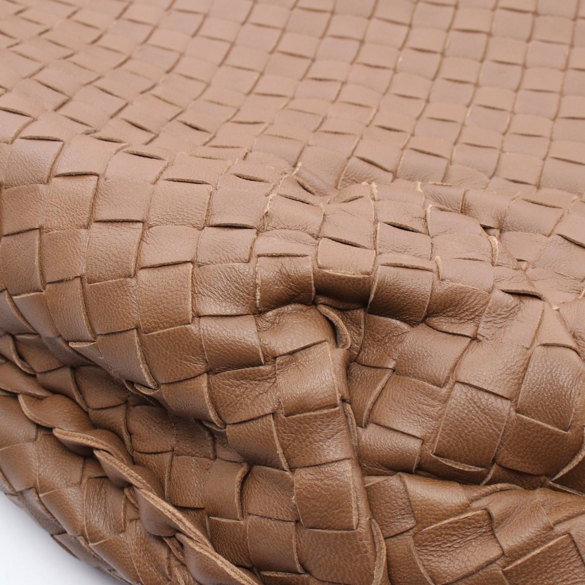 イントレチャート ワンショルダーバッグ ラムスキン ブラウン ボッテガヴェネタ バッグ BOTTEGA VENETA