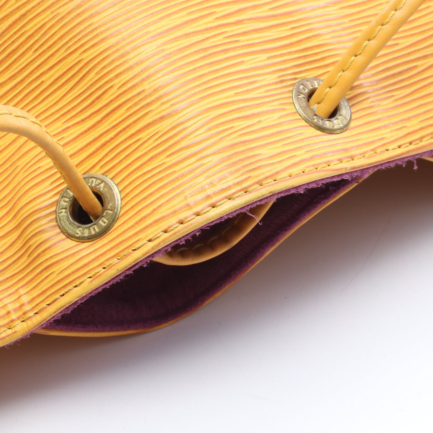 ノエ エピ タッシリイエロー ショルダーバッグ レザー イエロー ルイヴィトン バッグ LOUIS VUITTON