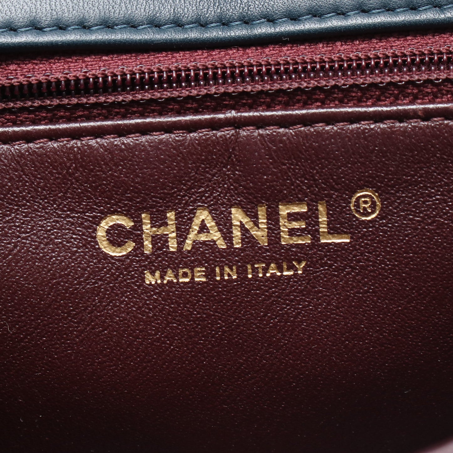 マトラッセ Wチェーンショルダーバッグ レザー ダークグリーン エメラルドグリーン ゴールド金具 シャネル バッグ CHANEL