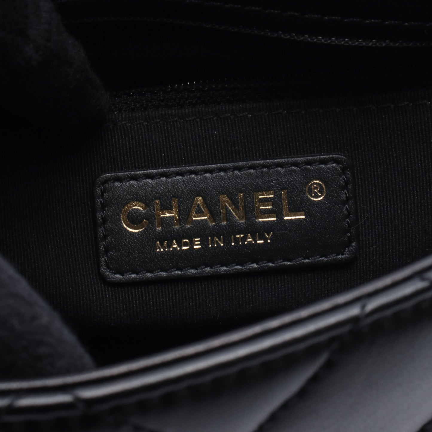 マトラッセ スモール チェーンショルダーバッグ レザー ブラック ゴールド金具 シャネル バッグ CHANEL