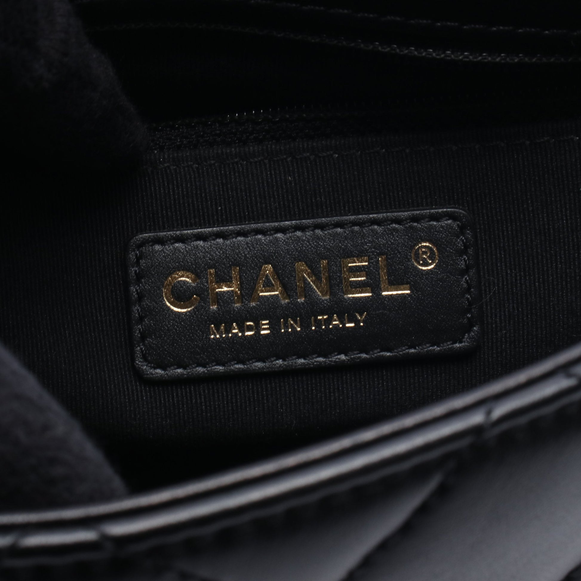 マトラッセ スモール チェーンショルダーバッグ レザー ブラック ゴールド金具 シャネル バッグ CHANEL