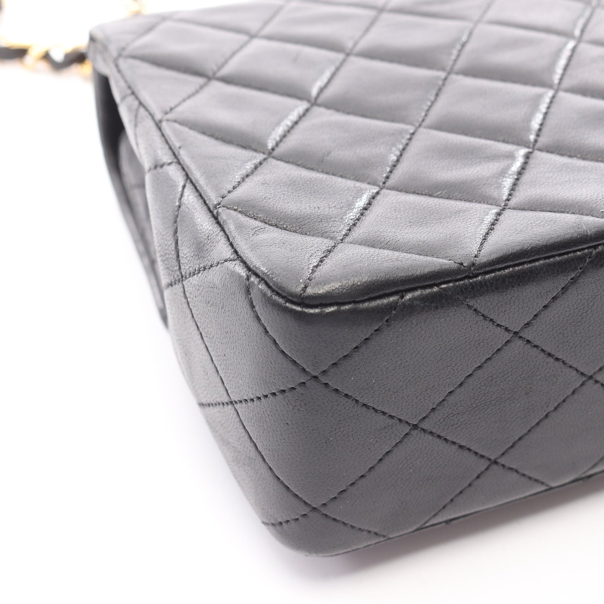 ミニマトラッセ20 チェーンショルダーバッグ ラムスキン ブラック ゴールド金具 シャネル バッグ CHANEL