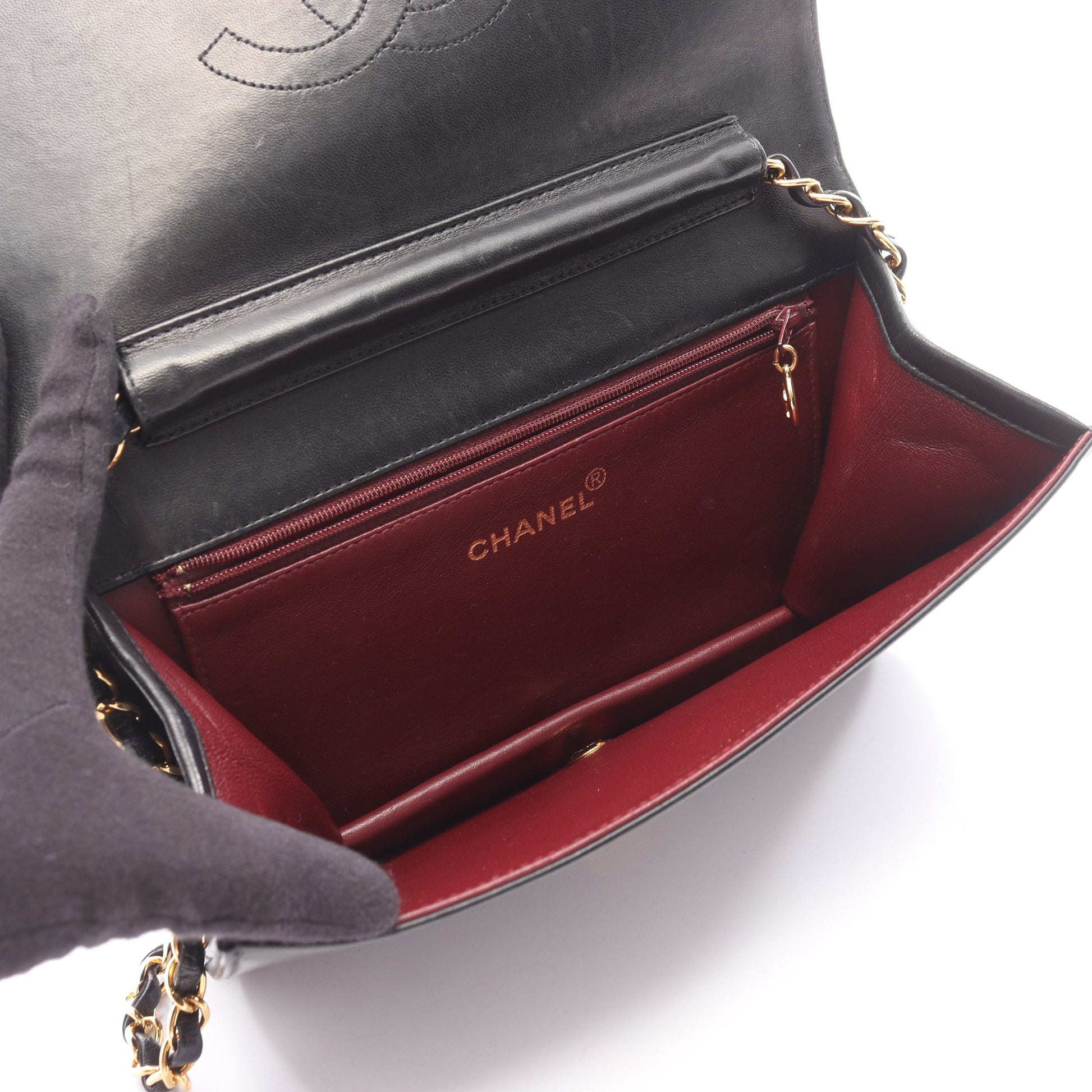 マトラッセ フルフラップ プッシュロック チェーンショルダーバッグ ラムスキン ブラック ゴールド金具 シャネル バッグ CHANEL