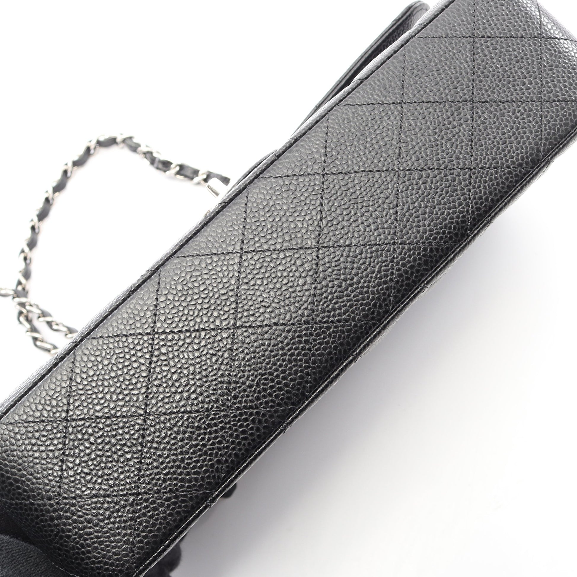 マトラッセ Wフラップ Wチェーンショルダーバッグ キャビアスキン ブラック シルバー金具 シャネル バッグ CHANEL