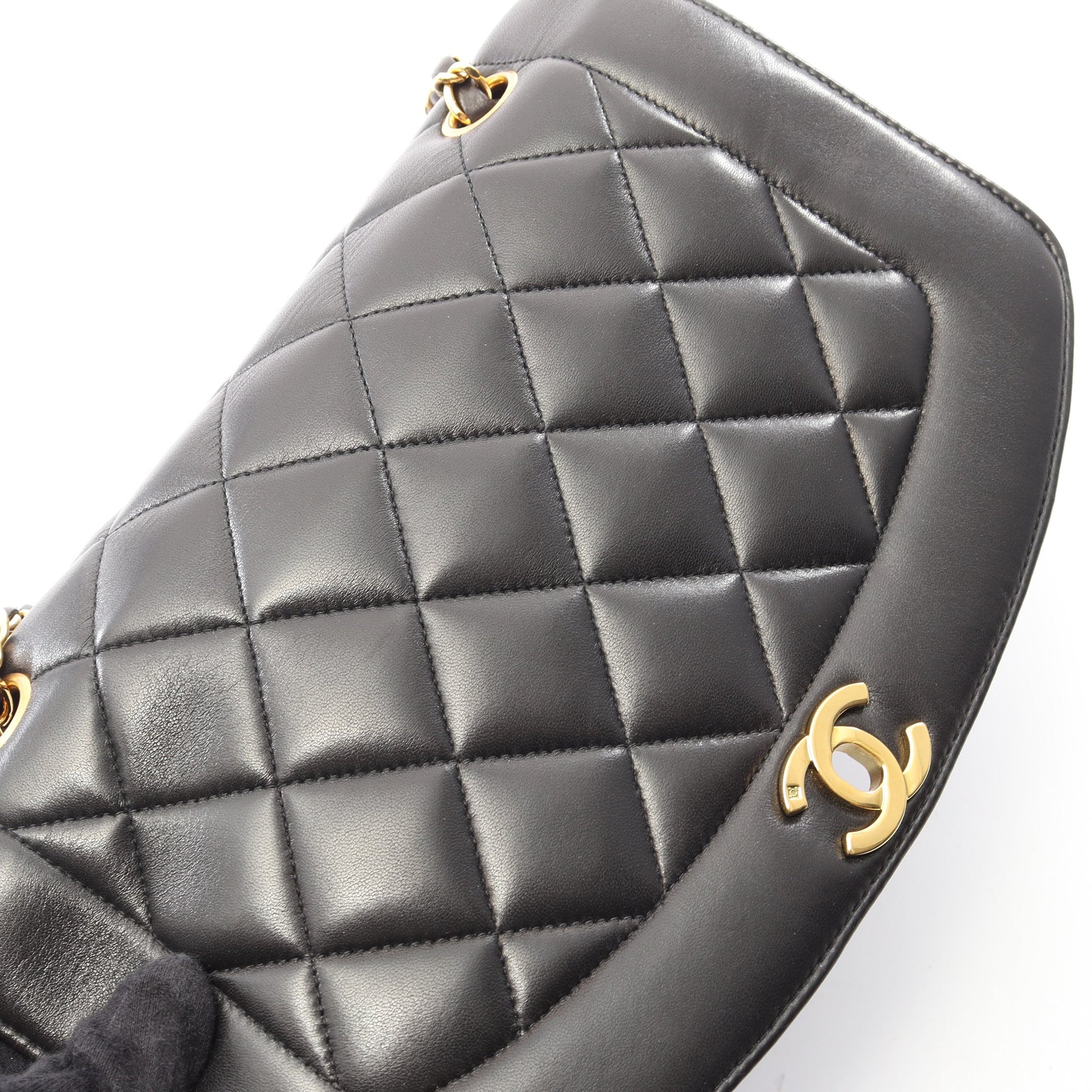 マトラッセ ダイアナフラップ チェーンショルダーバッグ ラムスキン ブラック ゴールド金具 シャネル バッグ CHANEL