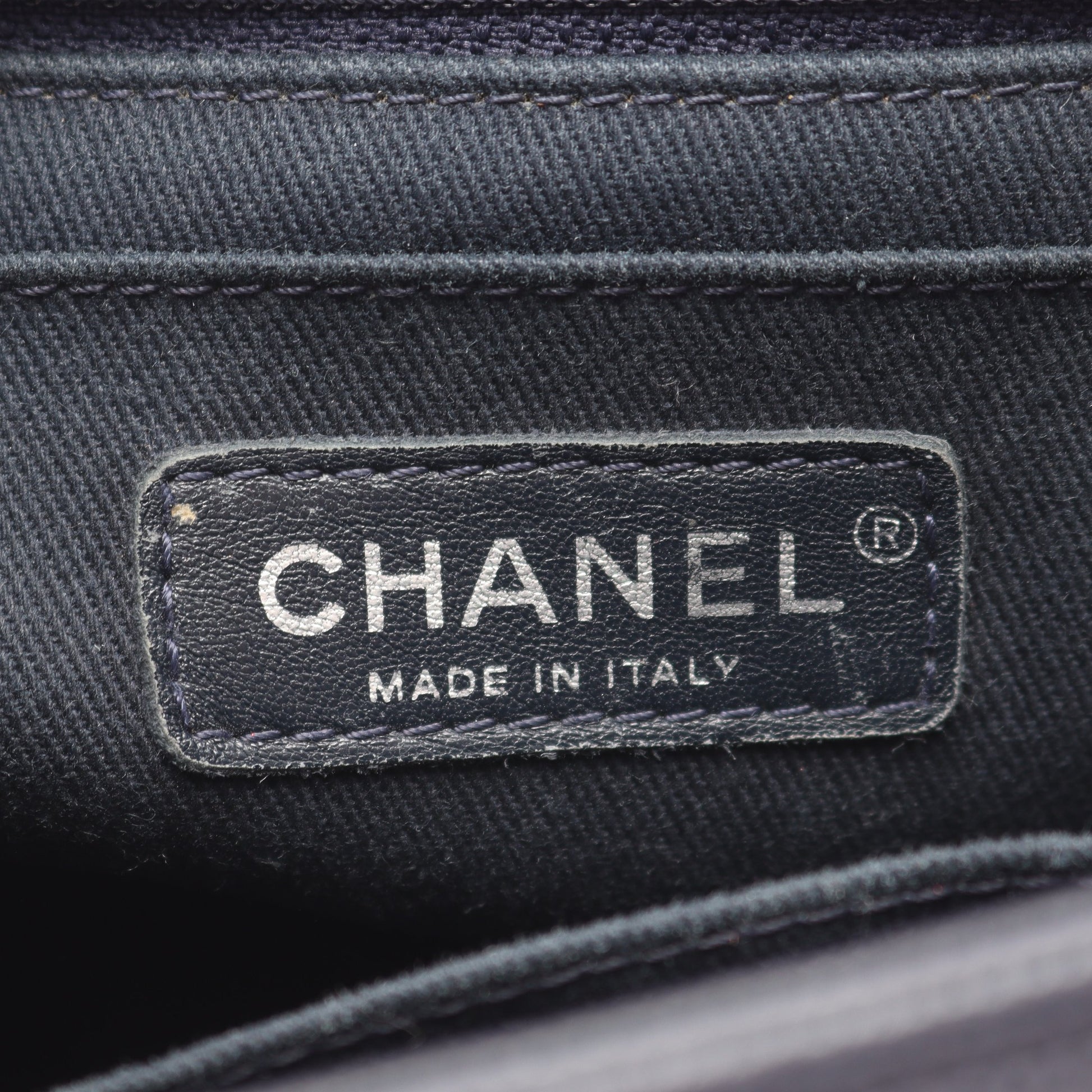 マトラッセ チェーンショルダーバッグ キャビアスキン ダークグレー シルバー金具 シャネル バッグ CHANEL
