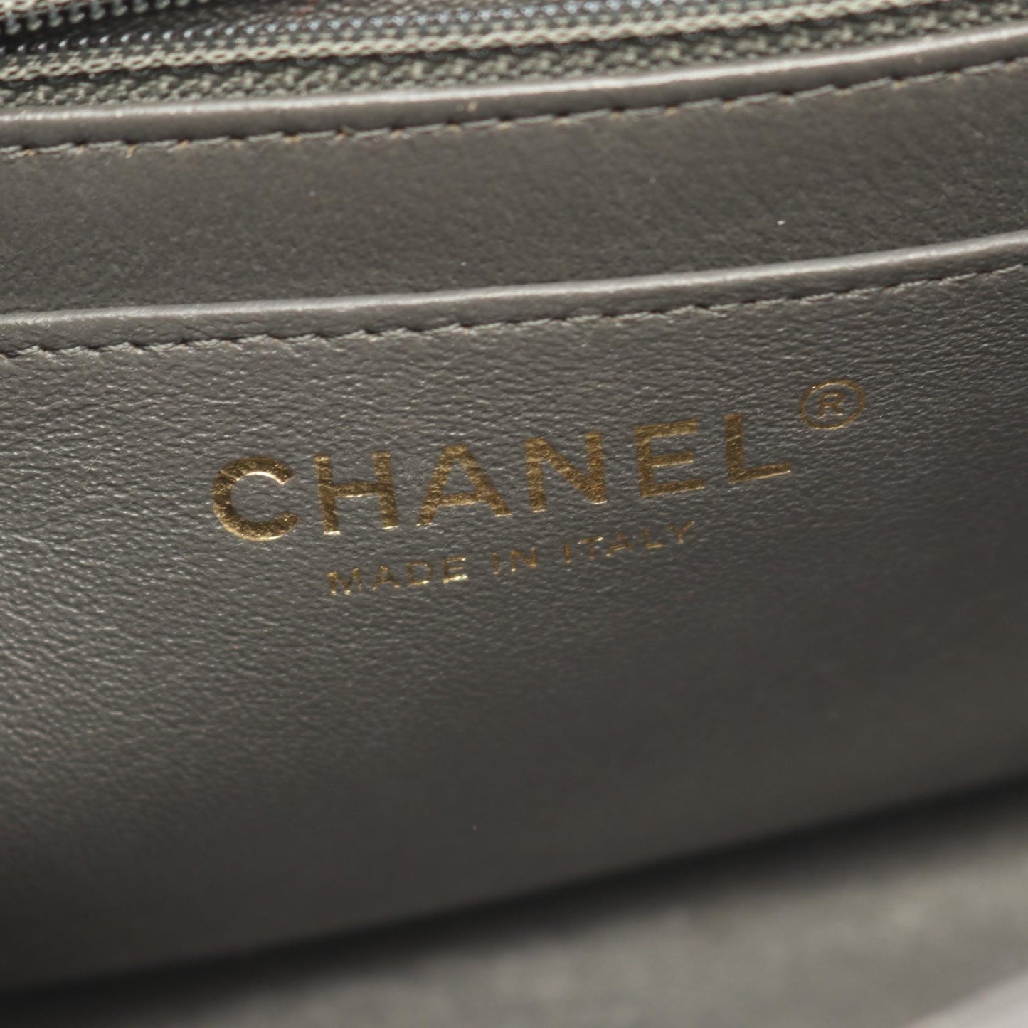 ミニマトラッセ チェーンショルダーバッグ ラムスキン グレー ゴールド金具 シャネル バッグ CHANEL