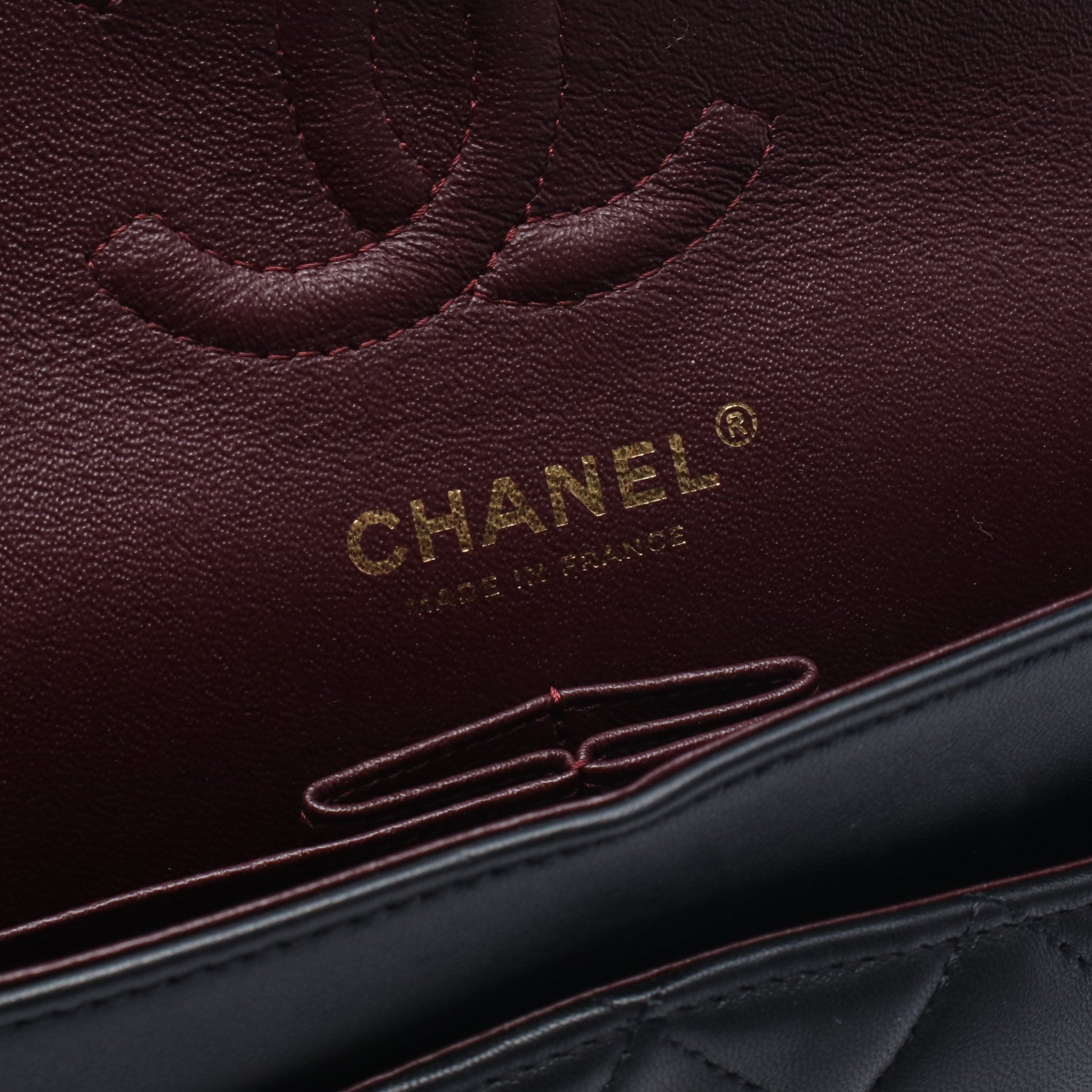マトラッセ Wフラップ Wチェーンショルダーバッグ ラムスキン ブラック ゴールド金具 シャネル バッグ CHANEL