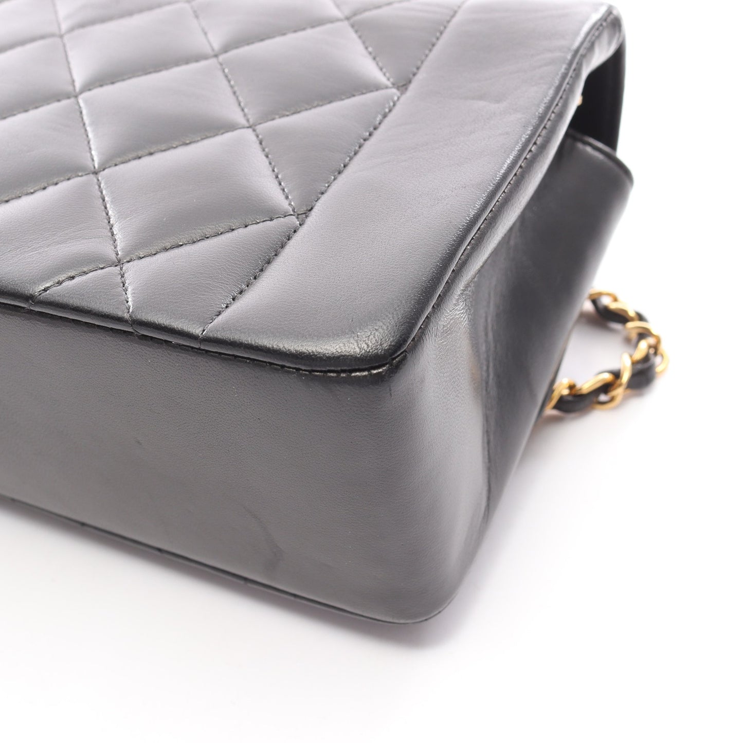 マトラッセ ダイアナフラップ チェーンショルダーバッグ ラムスキン ブラック ゴールド金具 シャネル バッグ CHANEL