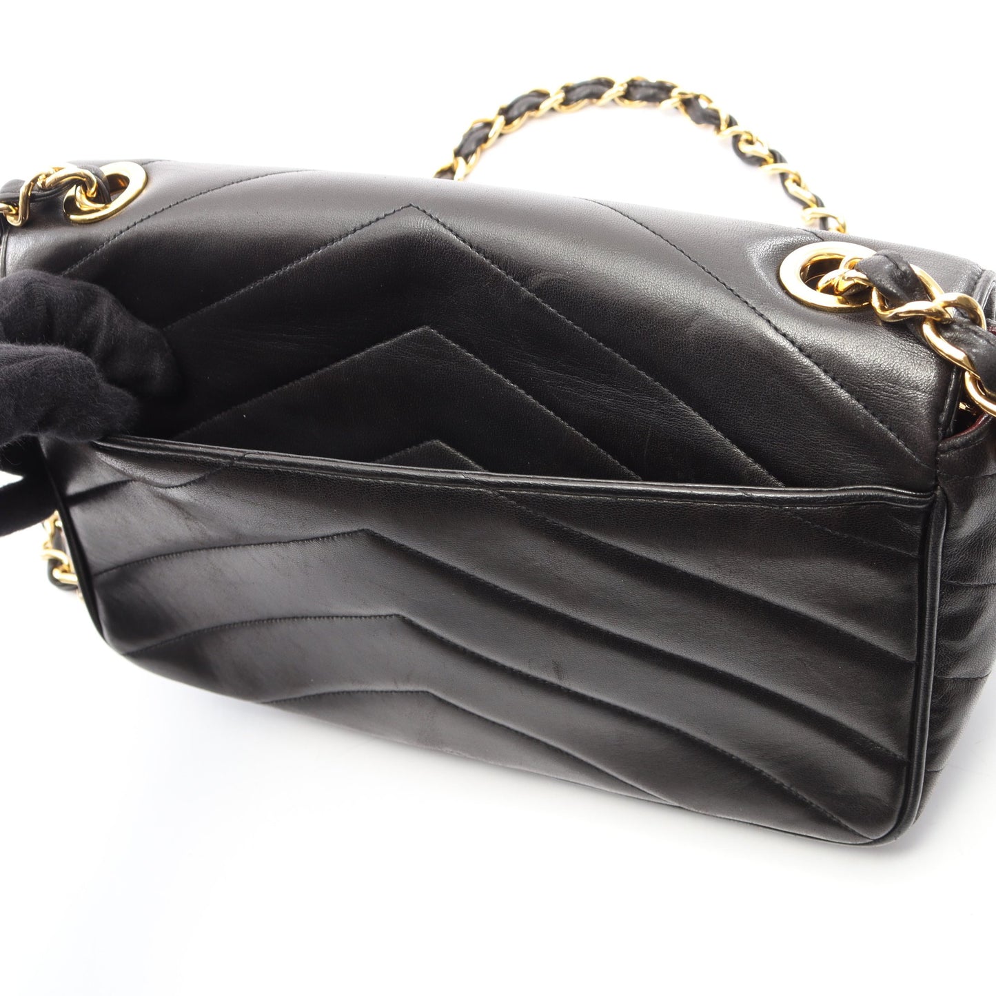 Vステッチ チェーンショルダーバッグ ラムスキン ブラック ゴールド金具 シャネル バッグ CHANEL