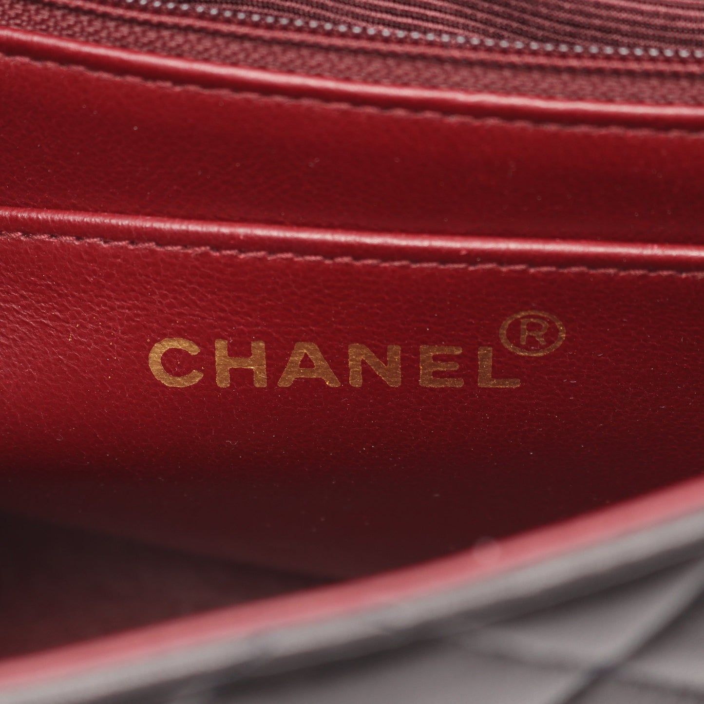 マトラッセ ダイアナフラップ チェーンショルダーバッグ ラムスキン ブラック ゴールド金具 シャネル バッグ CHANEL