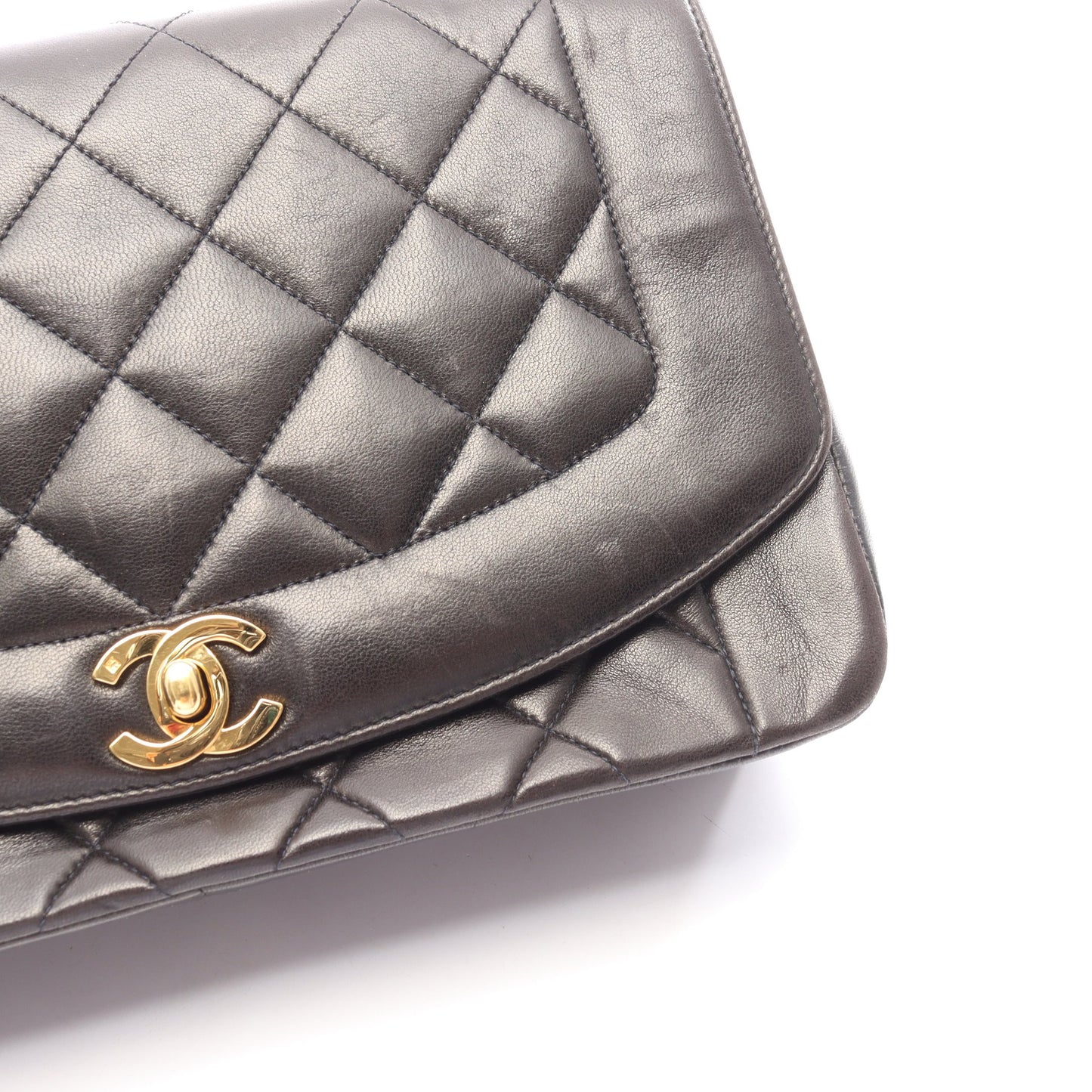 マトラッセ ダイアナフラップ チェーンショルダーバッグ ラムスキン ブラック ゴールド金具 シャネル バッグ CHANEL