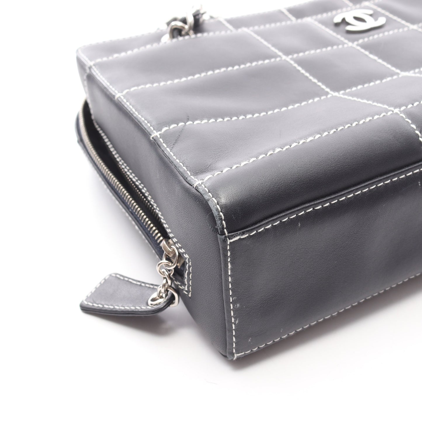 チョコバー ワイルドステッチ チェーンショルダーバッグ レザー ダークネイビー シルバー金具 シャネル バッグ CHANEL